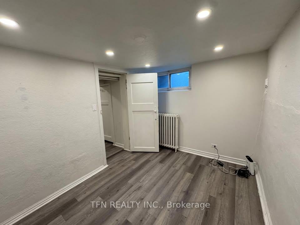 Photo 8 of Unit Lower, 926 Avenue Road, Toronto, Yonge-Eglinton — HOMEH