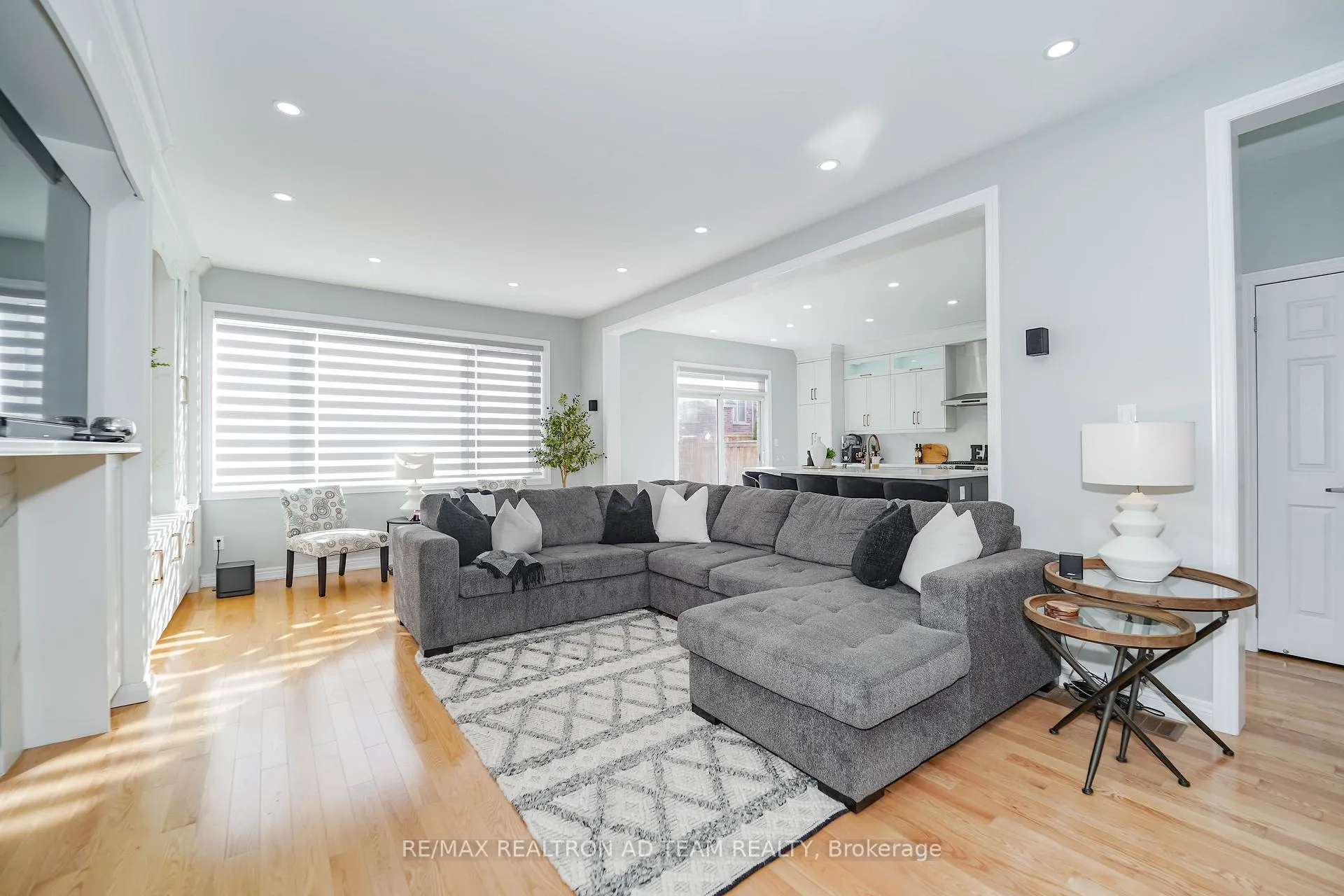 Photo 6 of 1109 Baltic Lane, Pickering, Rural Pickering — HOMEH