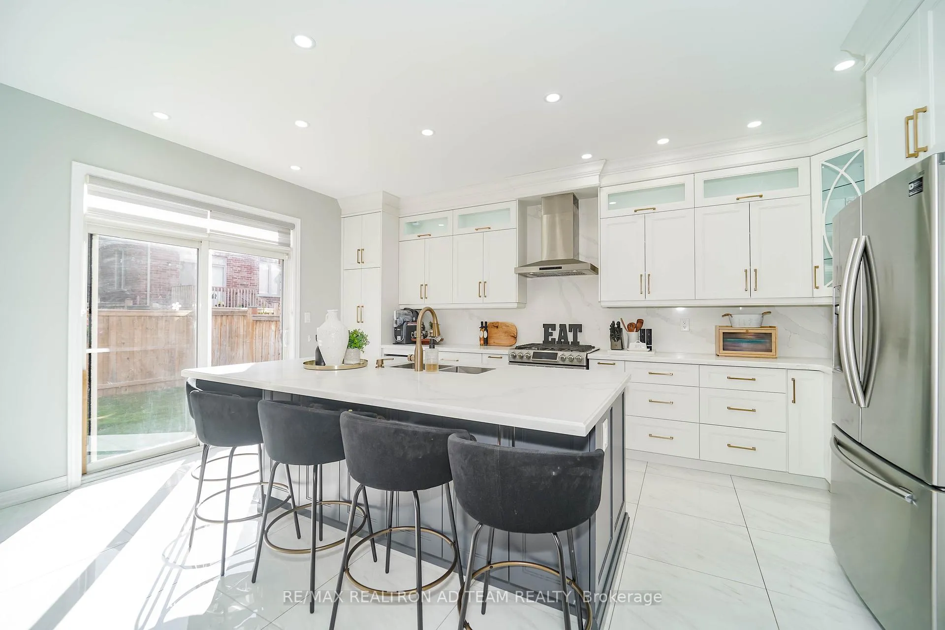 Photo 10 of 1109 Baltic Lane, Pickering, Rural Pickering — HOMEH