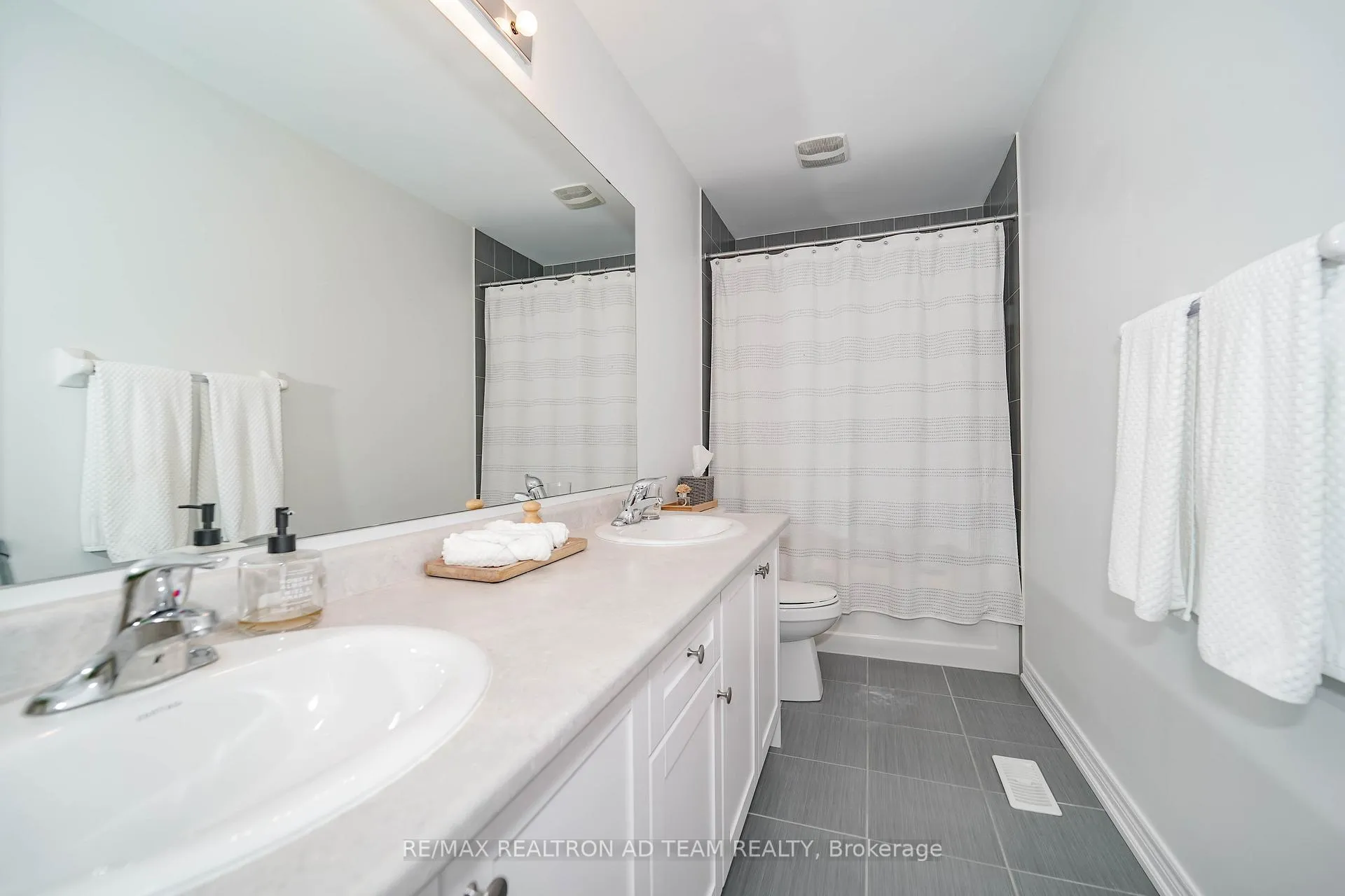 Photo 19 of 1109 Baltic Lane, Pickering, Rural Pickering — HOMEH