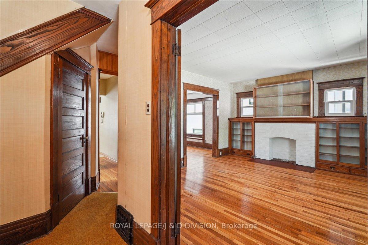 Photo 7 of 172 Briar Hill Avenue, Toronto, Lawrence Park South — HOMEH