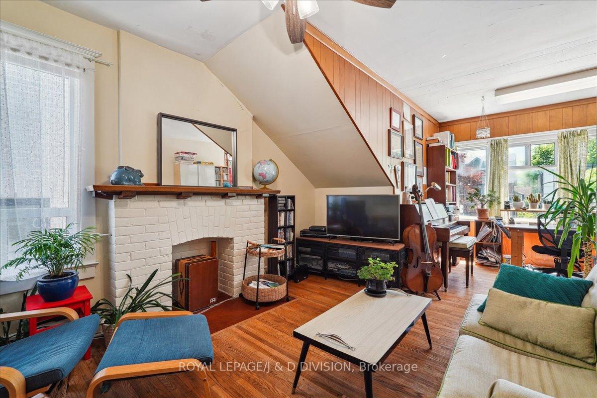 Photo 16 of 172 Briar Hill Avenue, Toronto, Lawrence Park South — HOMEH