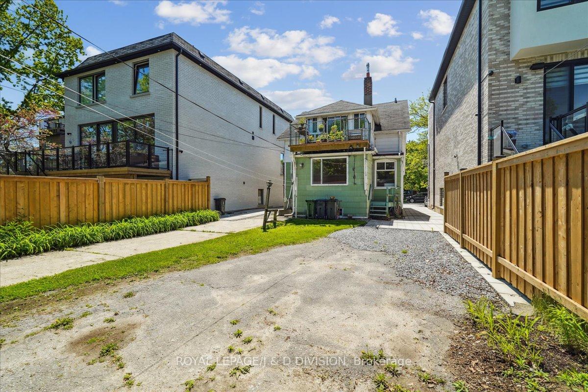 Photo 34 of 172 Briar Hill Avenue, Toronto, Lawrence Park South — HOMEH