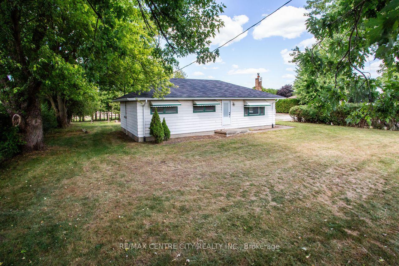 Photo 2 of 5604 Dundas Street, Thames Centre, Rural Thames Centre — HOMEH