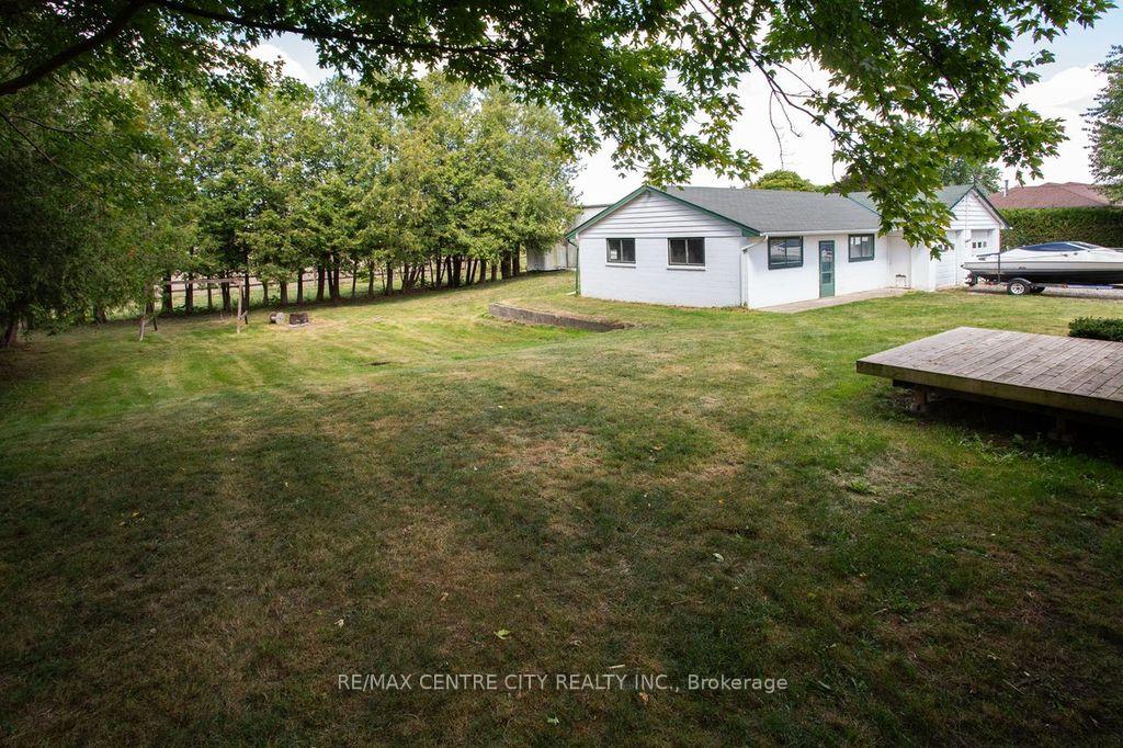 Photo 5 of 5604 Dundas Street, Thames Centre, Rural Thames Centre — HOMEH