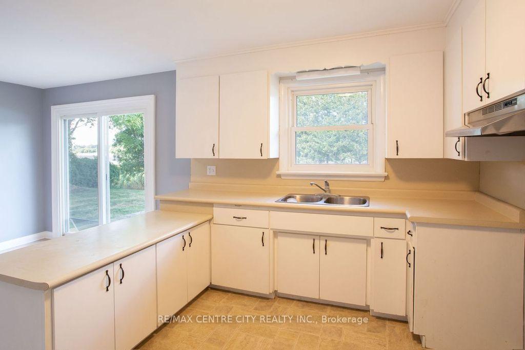Photo 11 of 5604 Dundas Street, Thames Centre, Rural Thames Centre — HOMEH