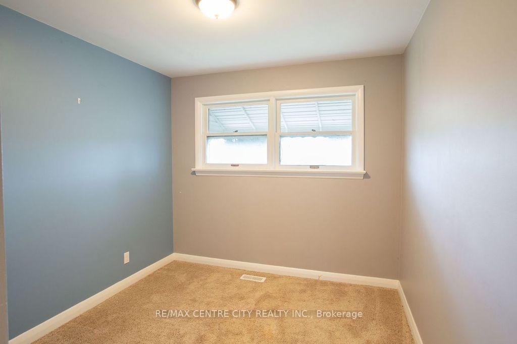 Photo 20 of 5604 Dundas Street, Thames Centre, Rural Thames Centre — HOMEH