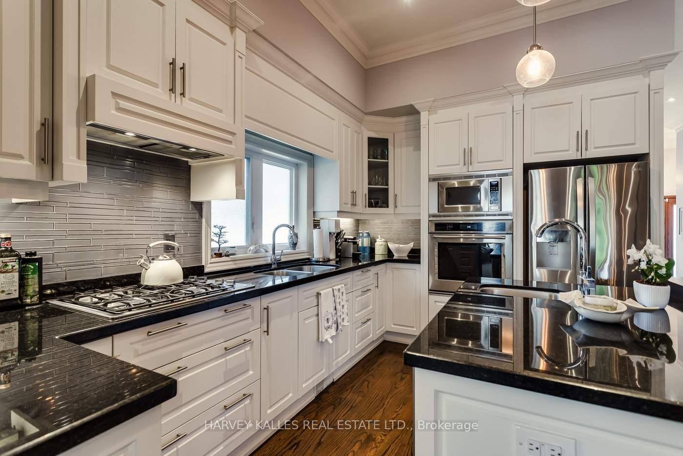 Photo 11 of 149 Bannockburn Avenue, Toronto, Bedford Park-Nortown — HOMEH