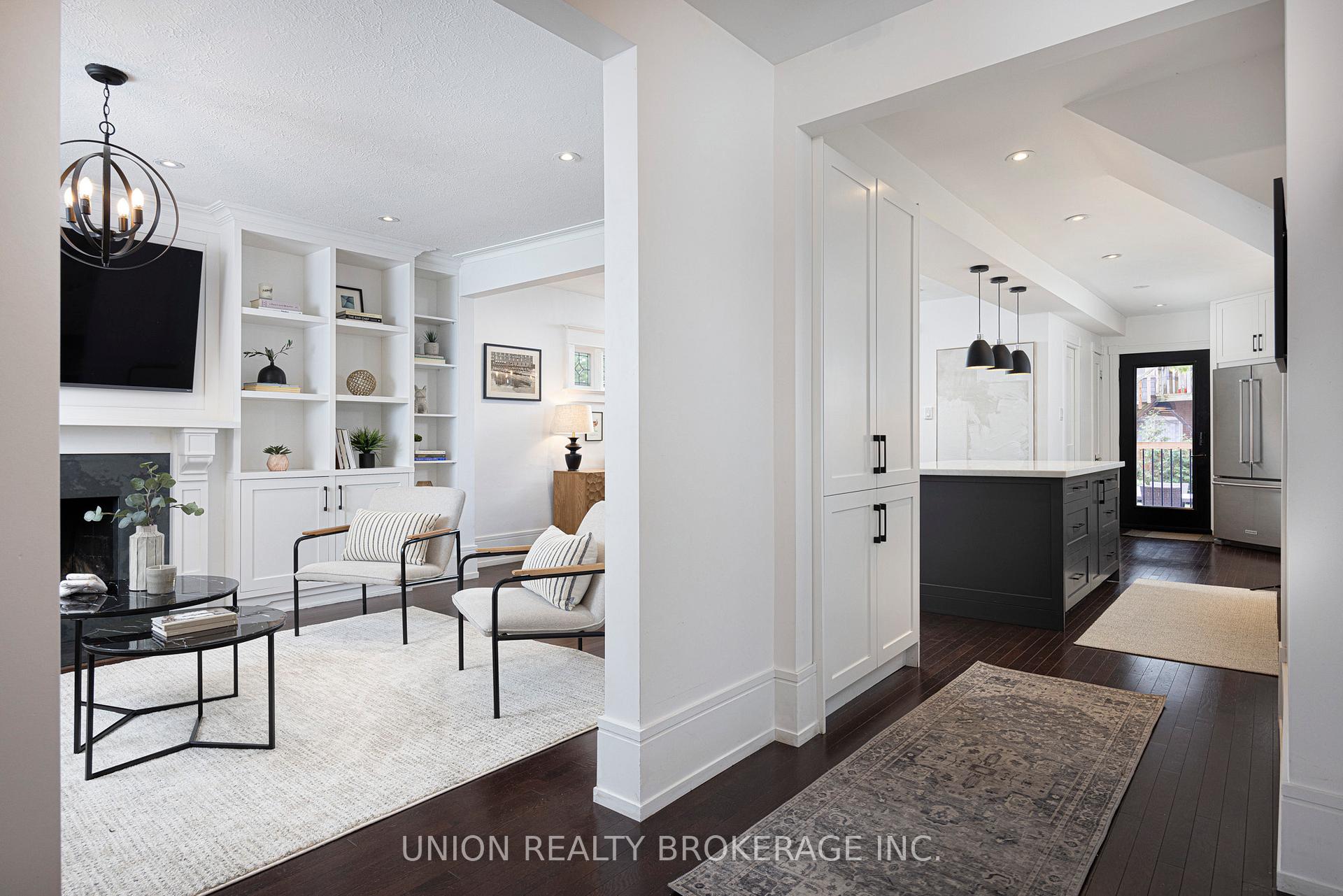 Photo 3 of 42 Fairmount Crescent, Toronto, Woodbine Corridor — HOMEH