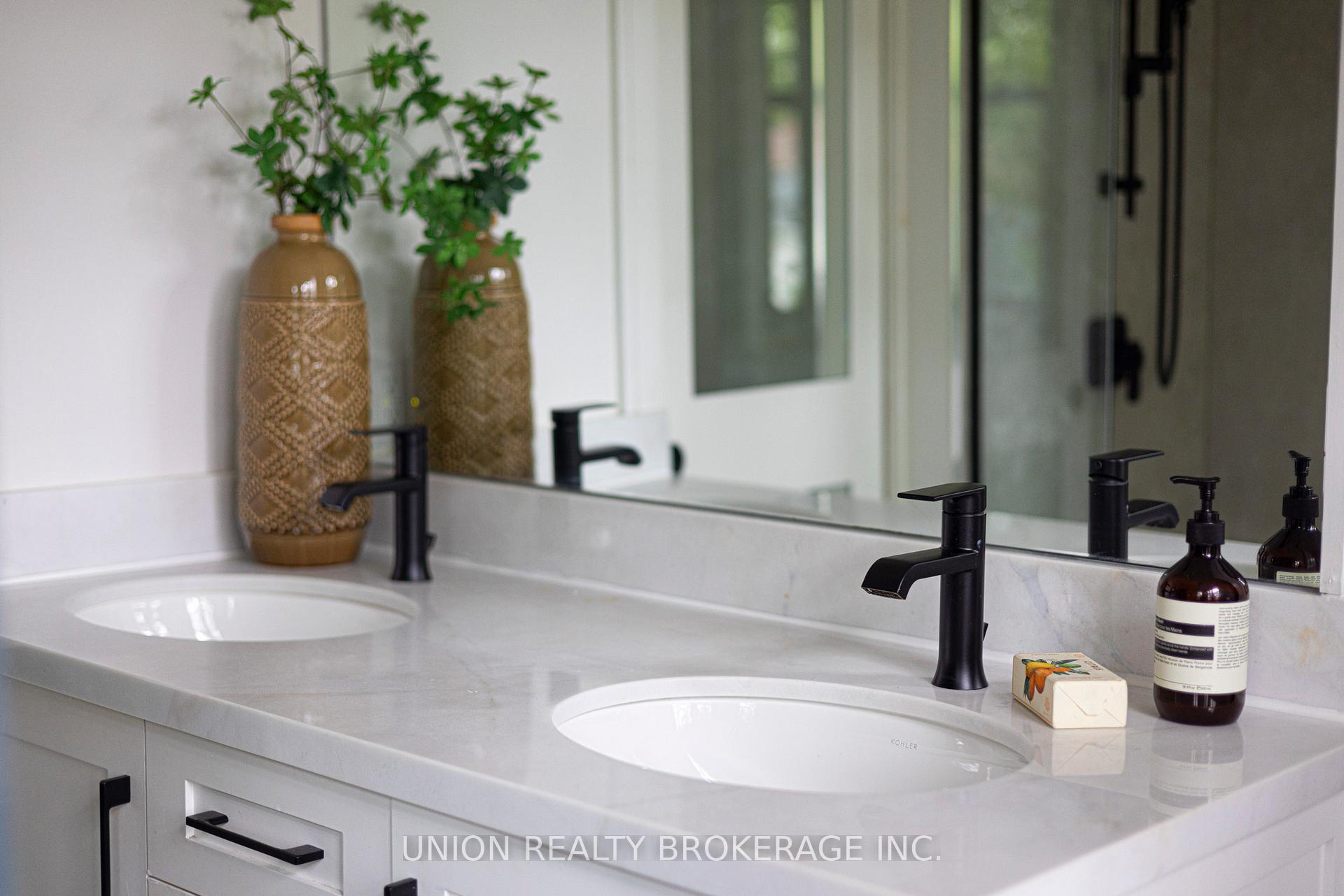 Photo 17 of 42 Fairmount Crescent, Toronto, Woodbine Corridor — HOMEH