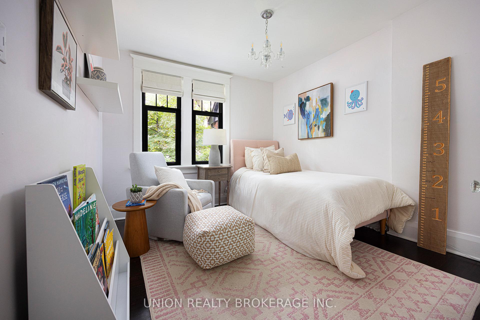 Photo 19 of 42 Fairmount Crescent, Toronto, Woodbine Corridor — HOMEH