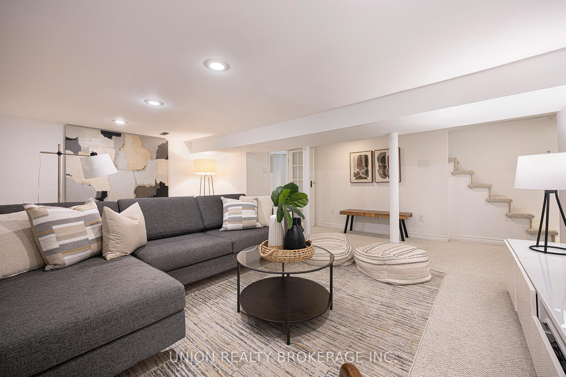 Photo 21 of 42 Fairmount Crescent, Toronto, Woodbine Corridor — HOMEH