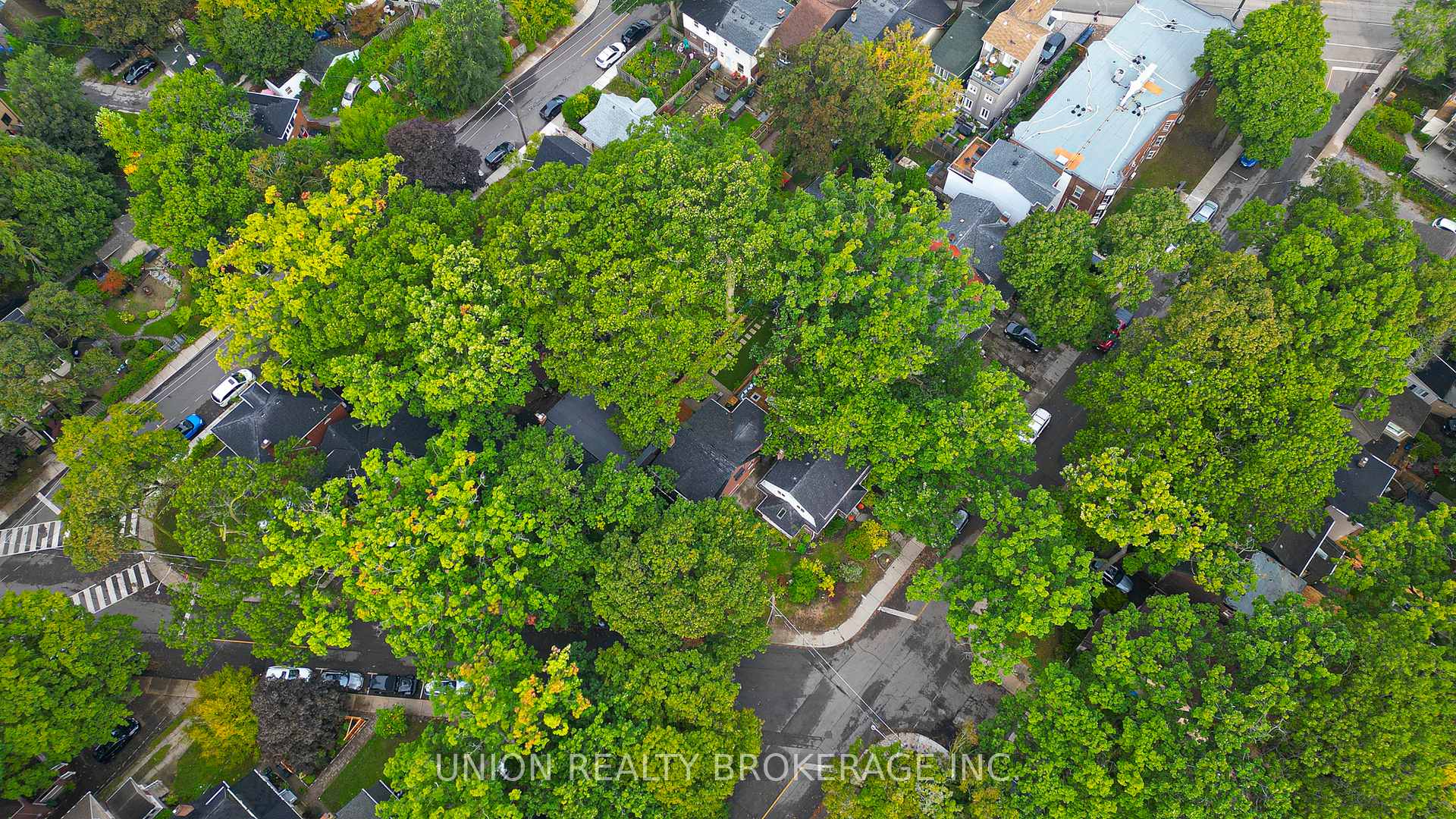 Photo 32 of 42 Fairmount Crescent, Toronto, Woodbine Corridor — HOMEH