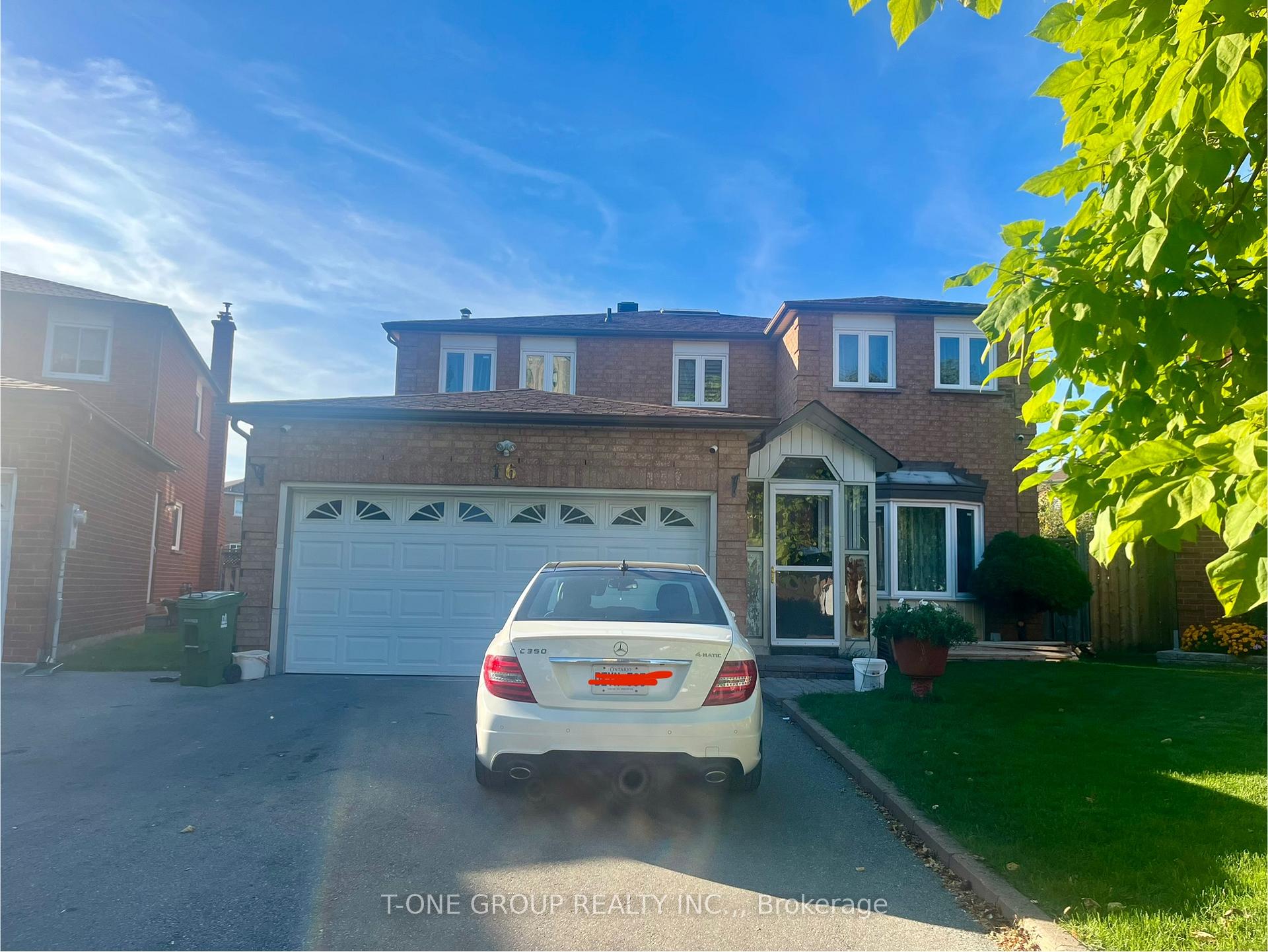 Photo 1 of 16 Fabray Court, Scarborough, Steeles — HOMEH