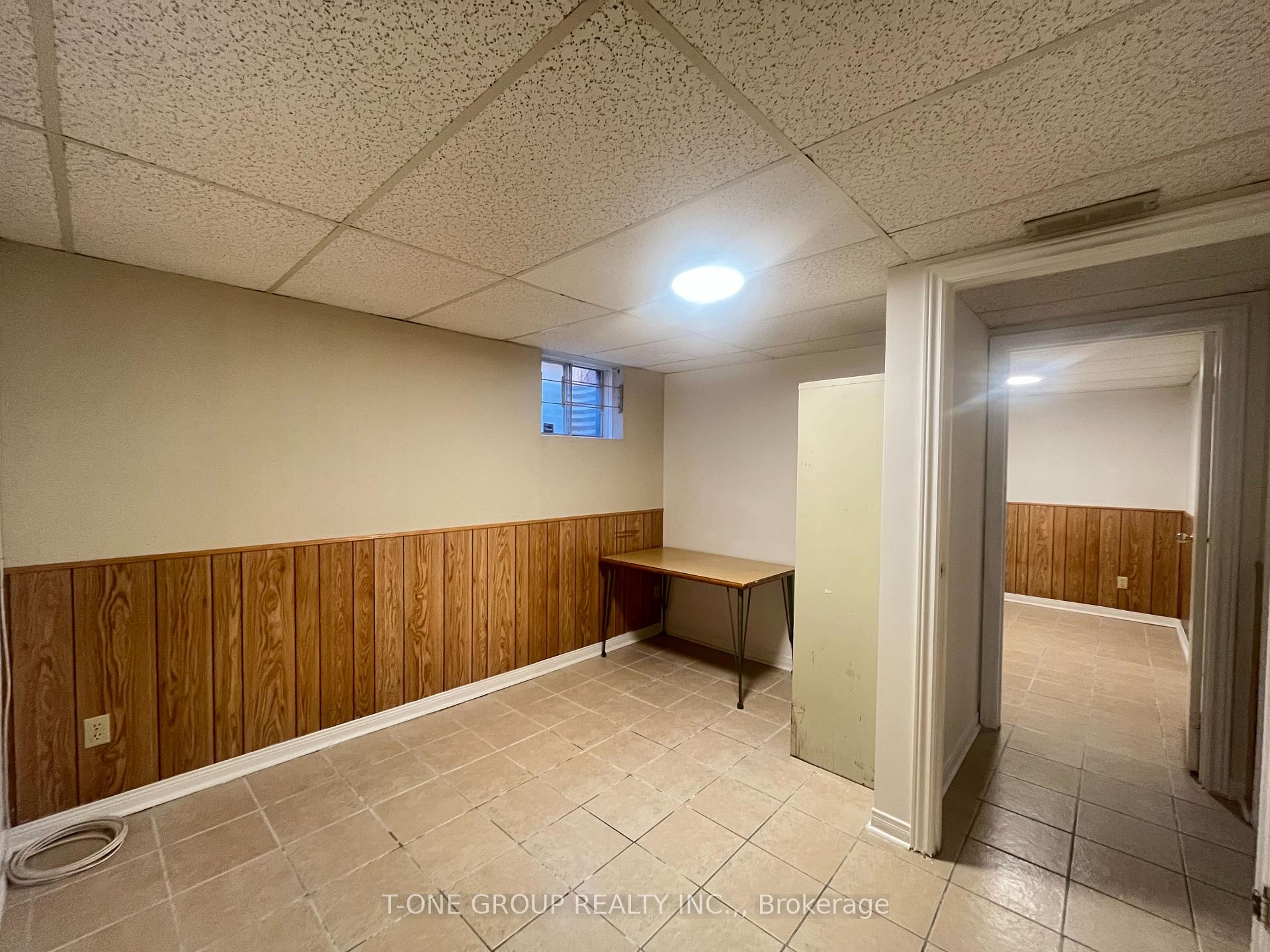 Photo 9 of 16 Fabray Court, Scarborough, Steeles — HOMEH