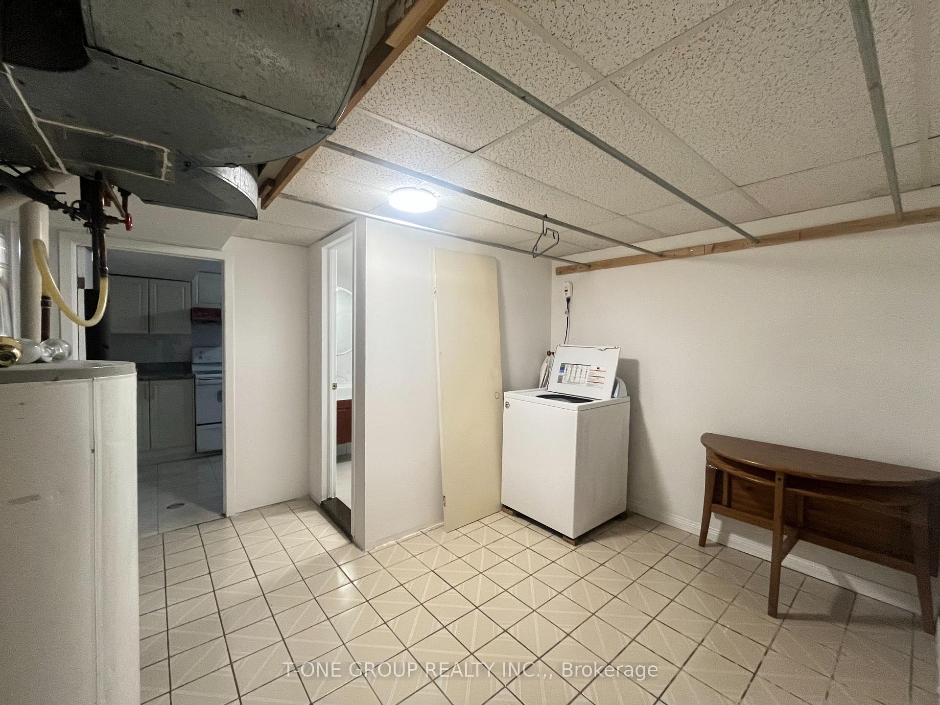 Photo 12 of 16 Fabray Court, Scarborough, Steeles — HOMEH