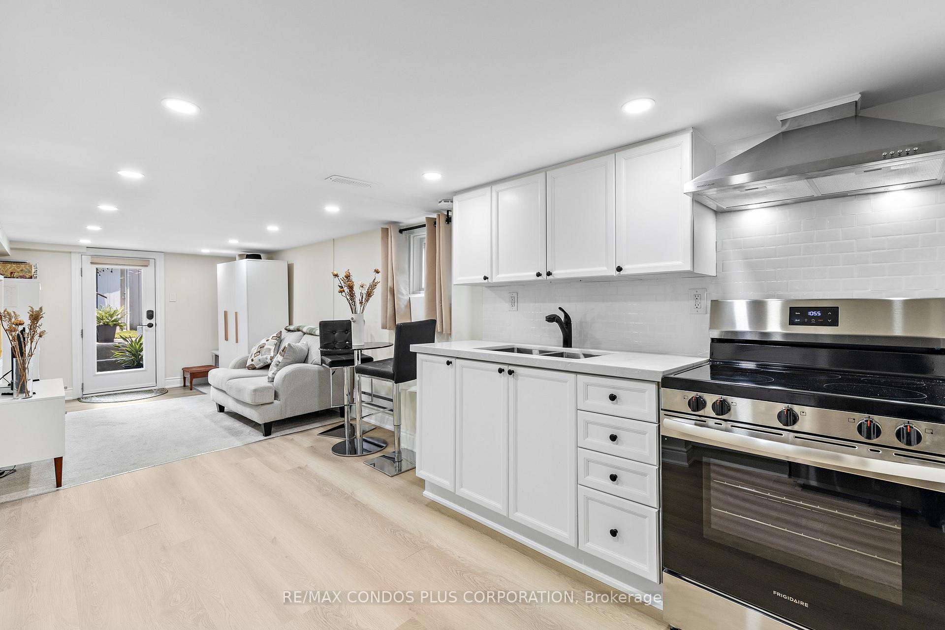 Photo 23 of 103 Memorial Park Avenue, Toronto, Danforth Village-East York — HOMEH