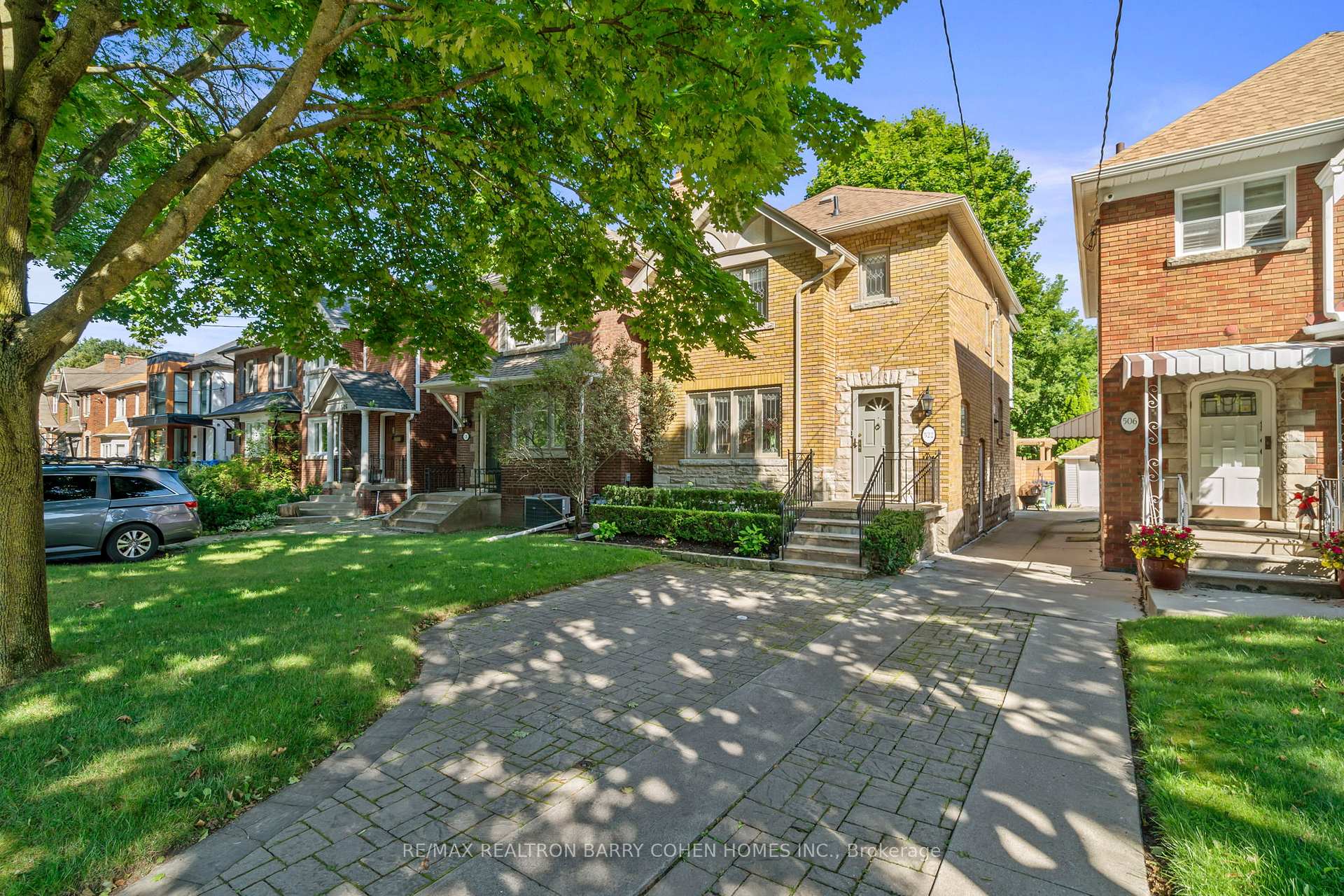 Photo 2 of 522 Roselawn Avenue, Toronto, Lawrence Park South — HOMEH
