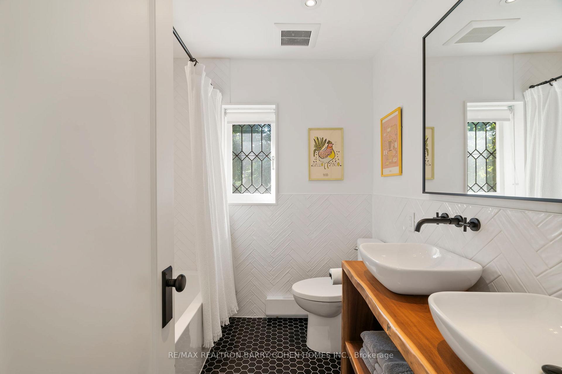 Photo 24 of 522 Roselawn Avenue, Toronto, Lawrence Park South — HOMEH