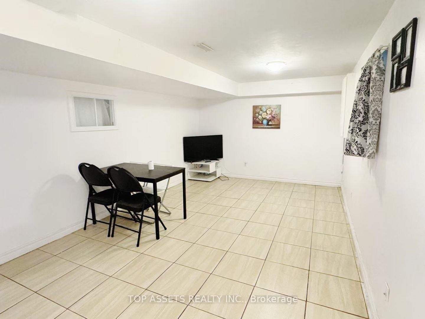 Photo 8 of 49 Longbow Square, Scarborough, Steeles — HOMEH