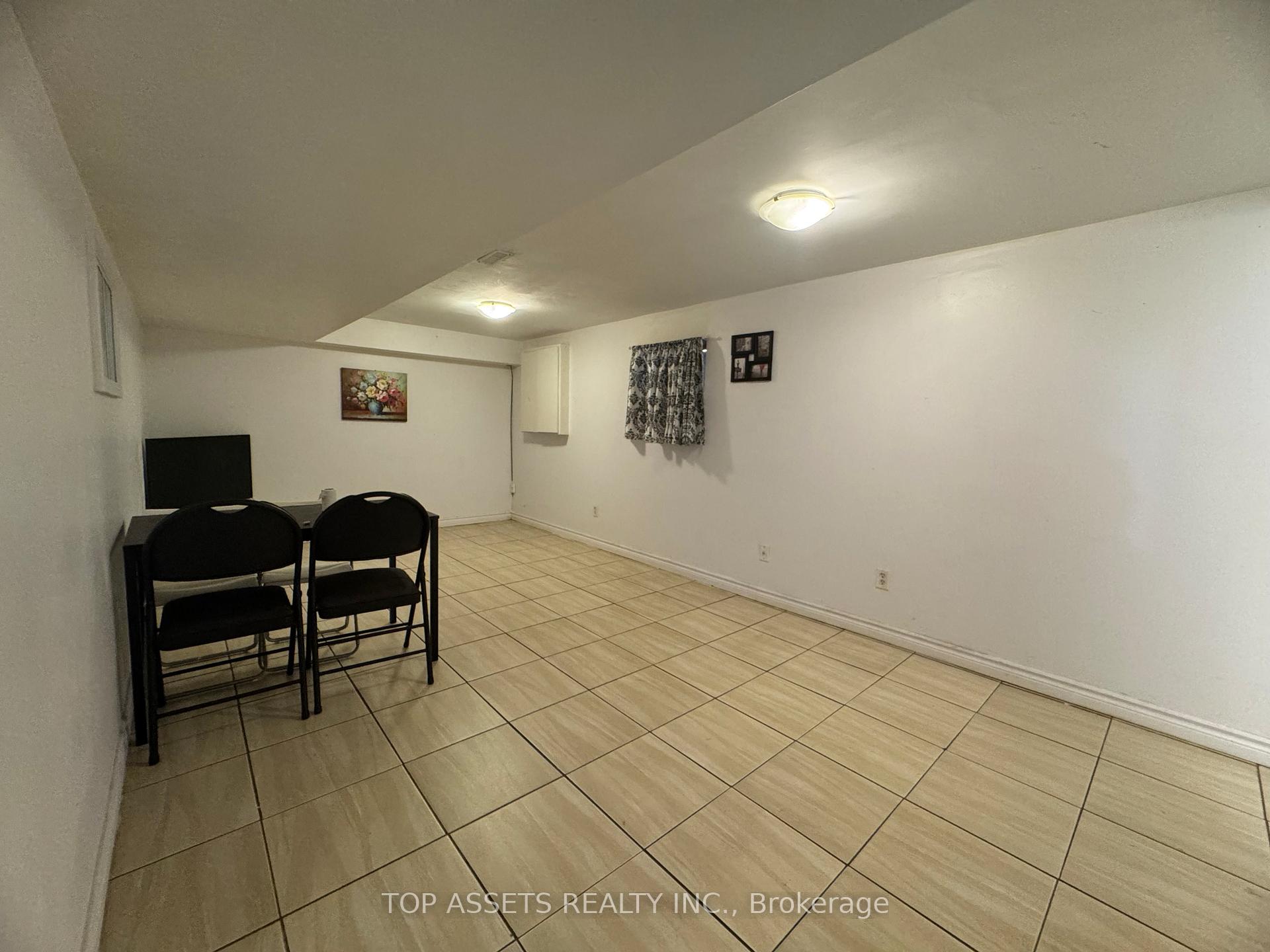 Photo 9 of 49 Longbow Square, Scarborough, Steeles — HOMEH