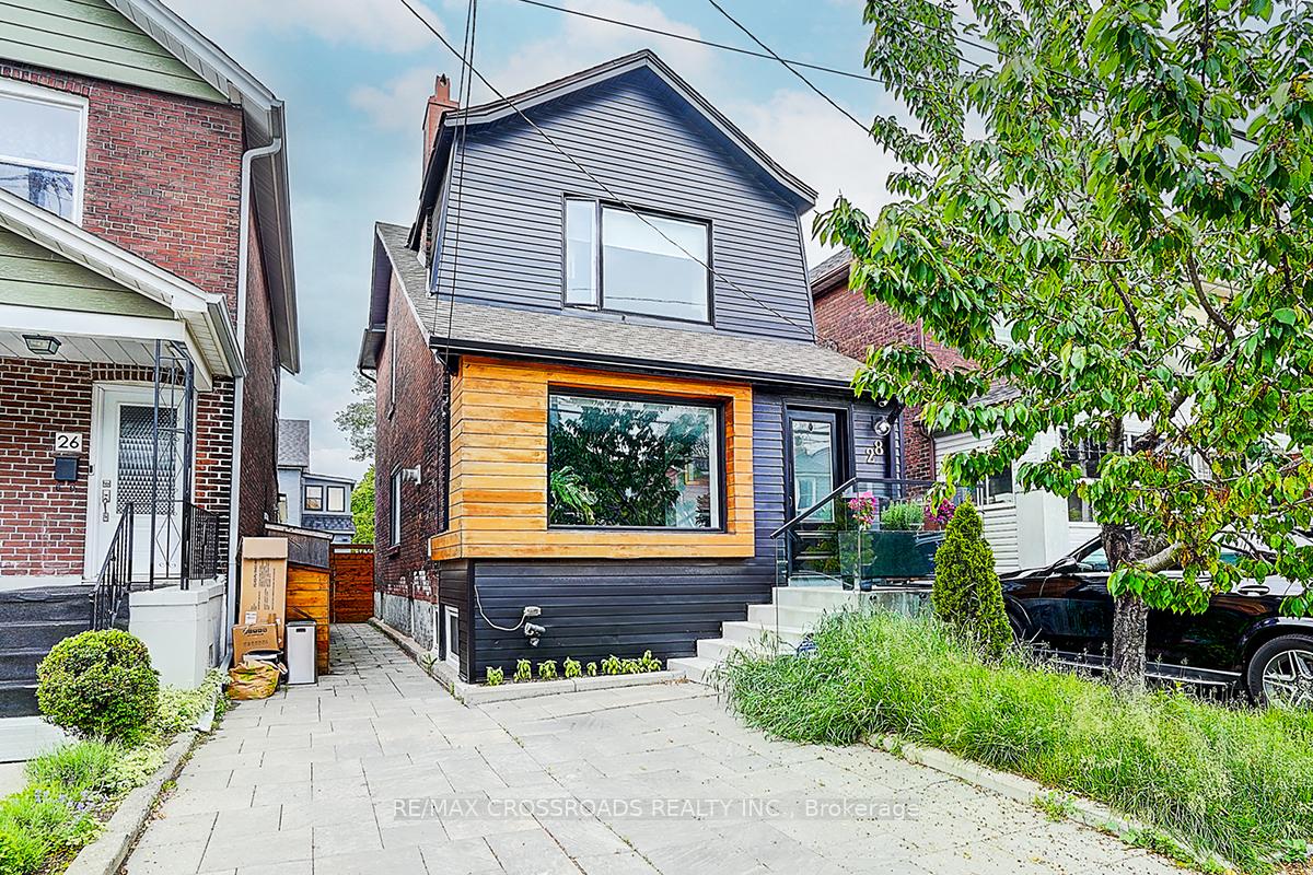Photo 2 of 28 Chisholm Avenue, Toronto, East End-Danforth — HOMEH
