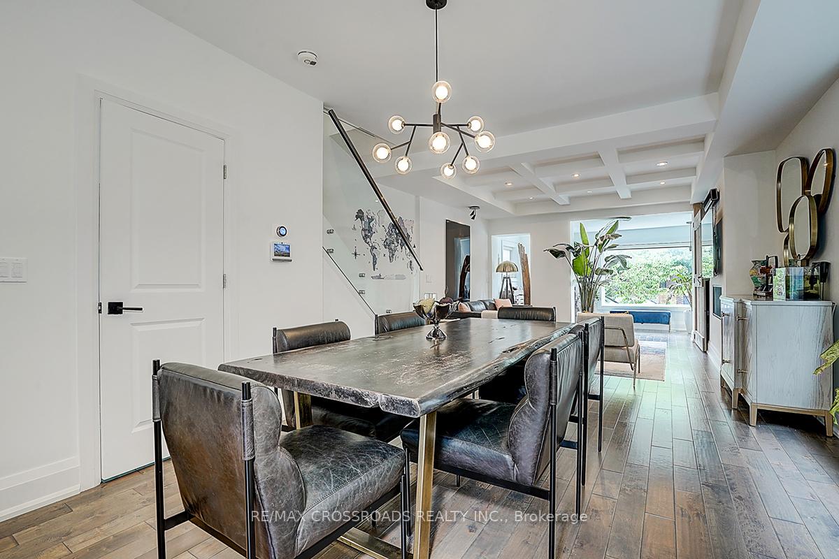 Photo 13 of 28 Chisholm Avenue, Toronto, East End-Danforth — HOMEH