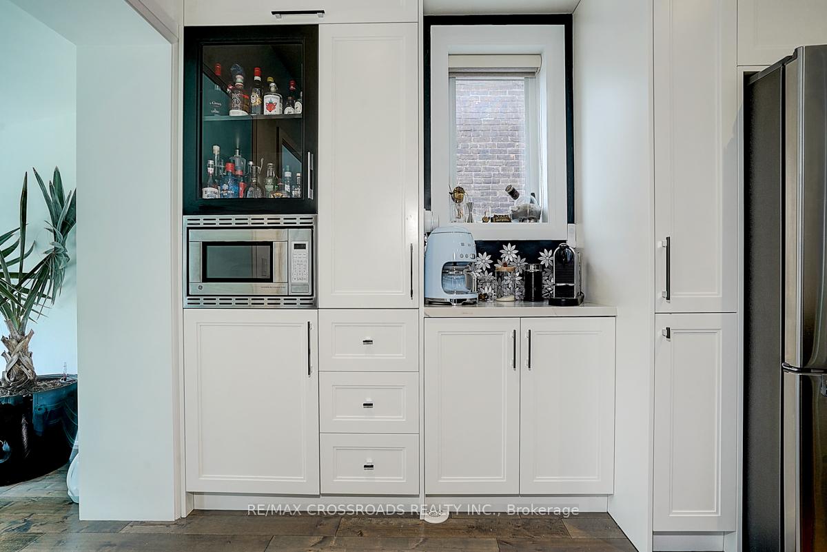 Photo 16 of 28 Chisholm Avenue, Toronto, East End-Danforth — HOMEH