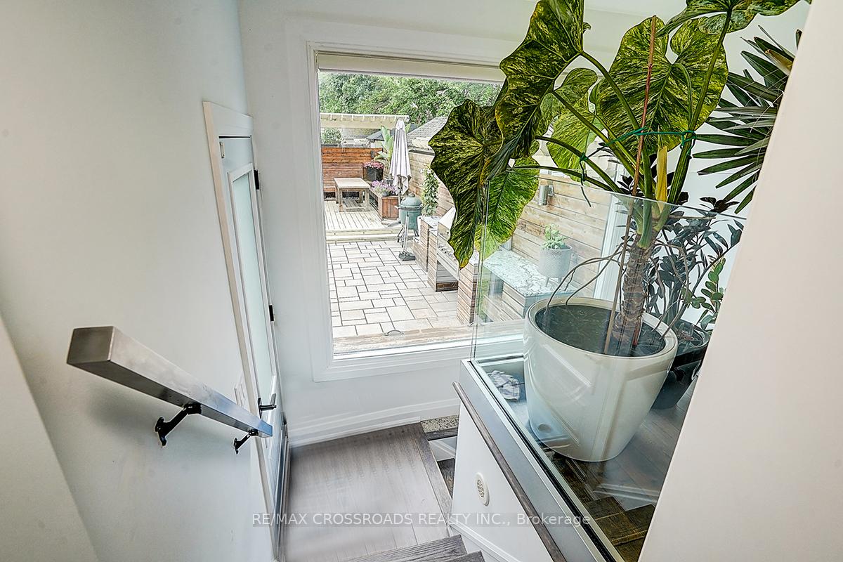 Photo 32 of 28 Chisholm Avenue, Toronto, East End-Danforth — HOMEH