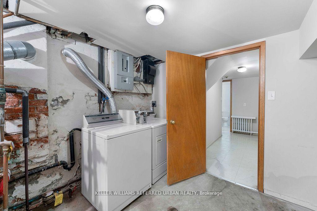Photo 27 of 775 Coxwell Avenue, Toronto, Danforth — HOMEH