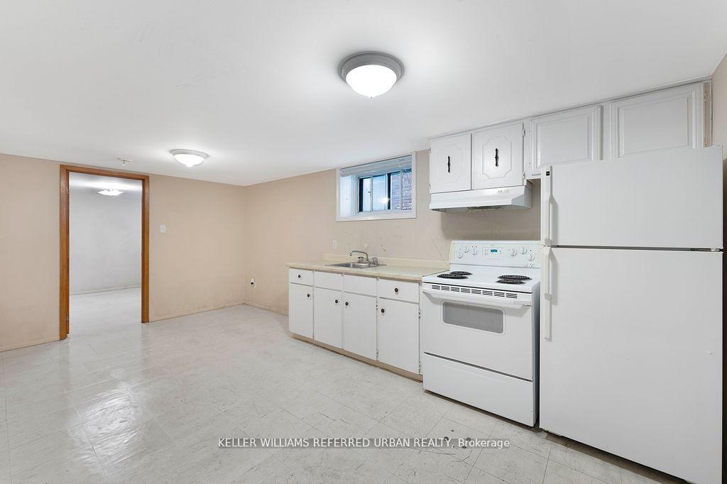 Photo 29 of 775 Coxwell Avenue, Toronto, Danforth — HOMEH