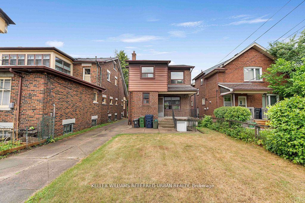 Photo 38 of 775 Coxwell Avenue, Toronto, Danforth — HOMEH