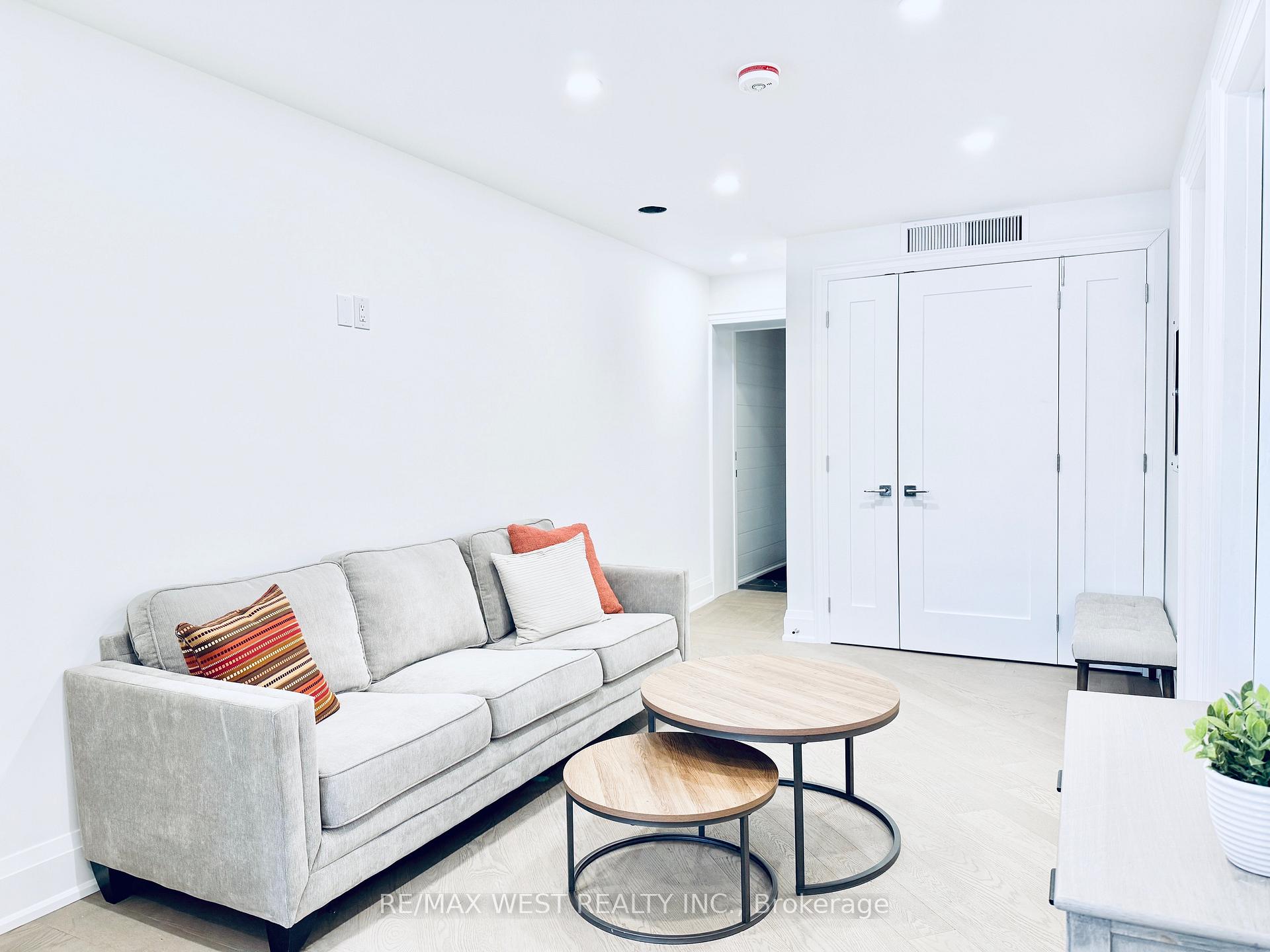 Photo 11 of Unit 2, 1618 Bayview Avenue, Toronto, Mount Pleasant East — HOMEH