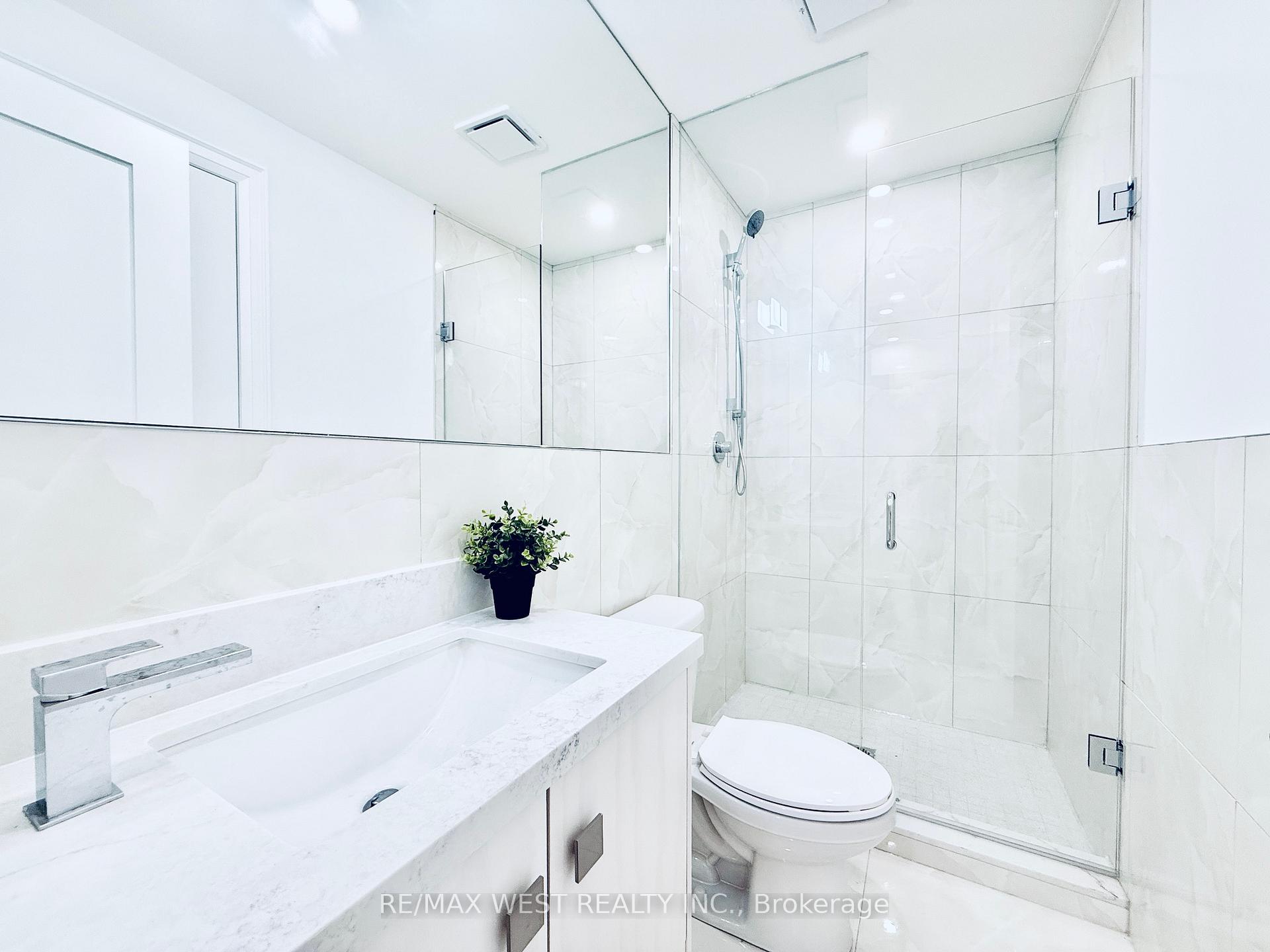 Photo 13 of Unit 2, 1618 Bayview Avenue, Toronto, Mount Pleasant East — HOMEH