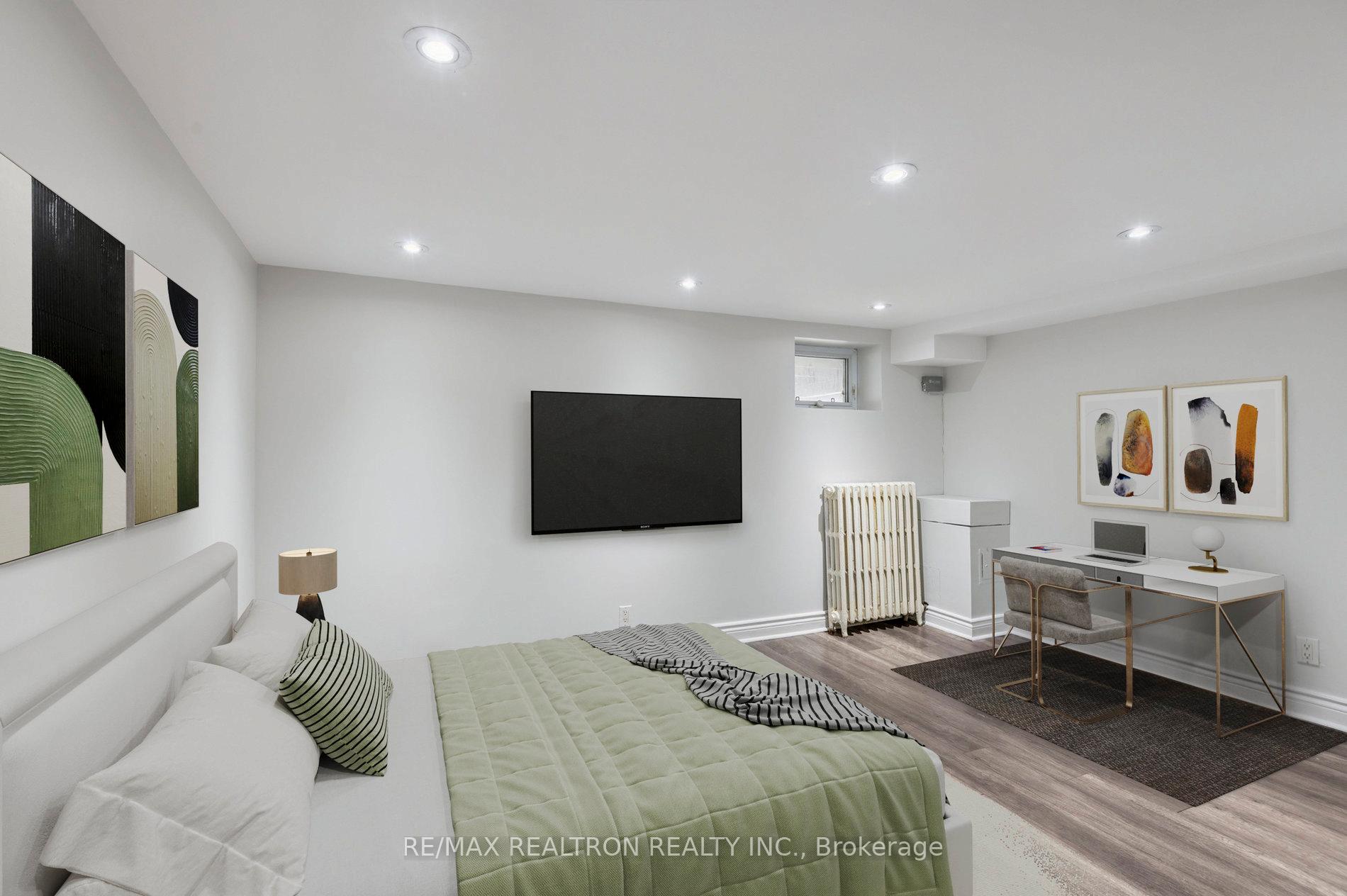 Photo 24 of 10 Coxwell Avenue, Toronto, Greenwood-Coxwell — HOMEH