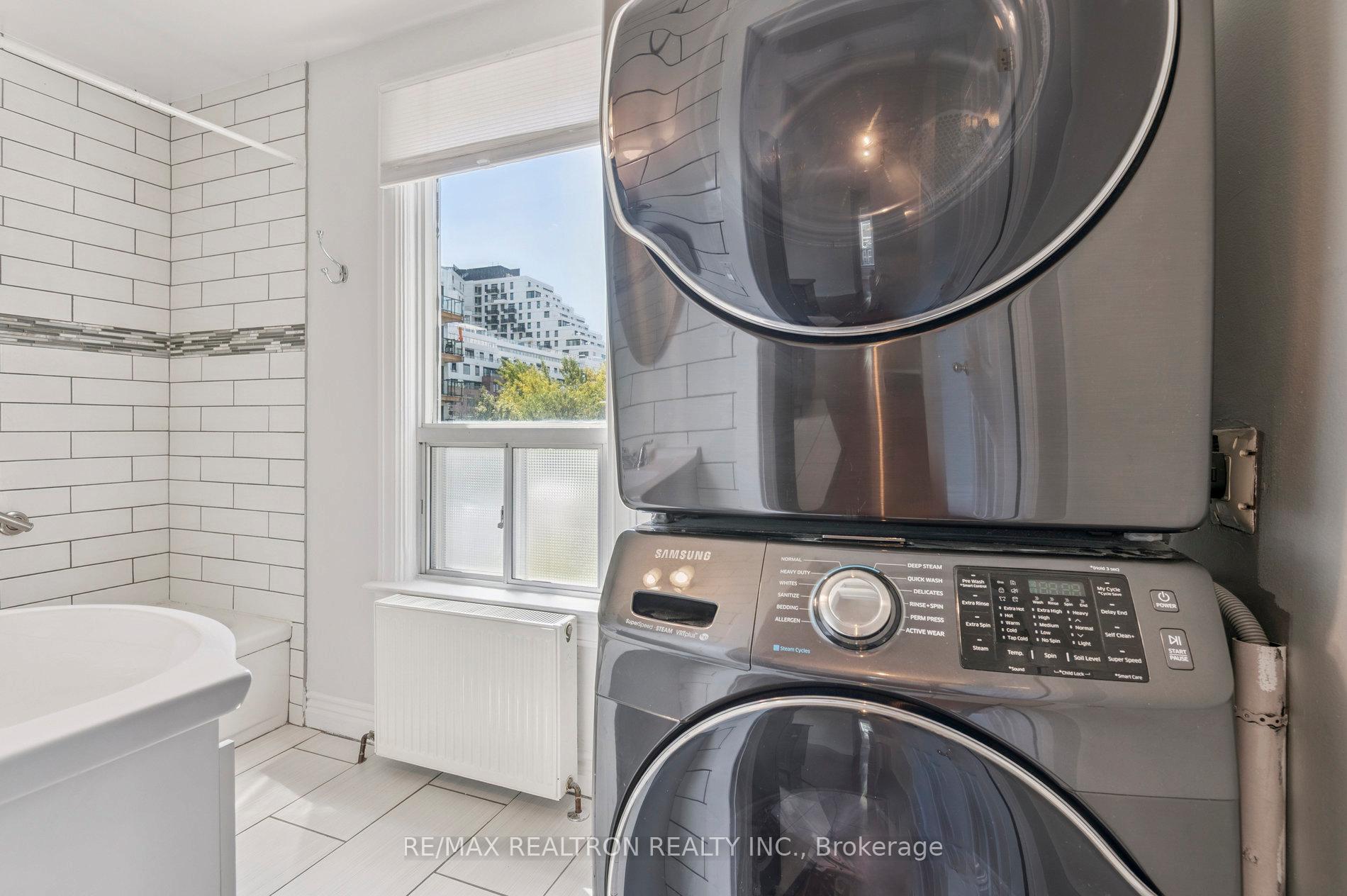 Photo 34 of 10 Coxwell Avenue, Toronto, Greenwood-Coxwell — HOMEH