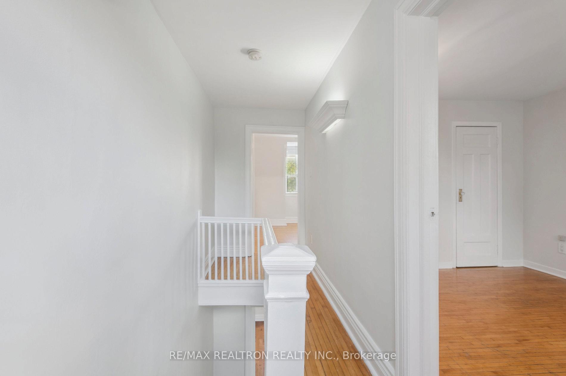 Photo 38 of 10 Coxwell Avenue, Toronto, Greenwood-Coxwell — HOMEH