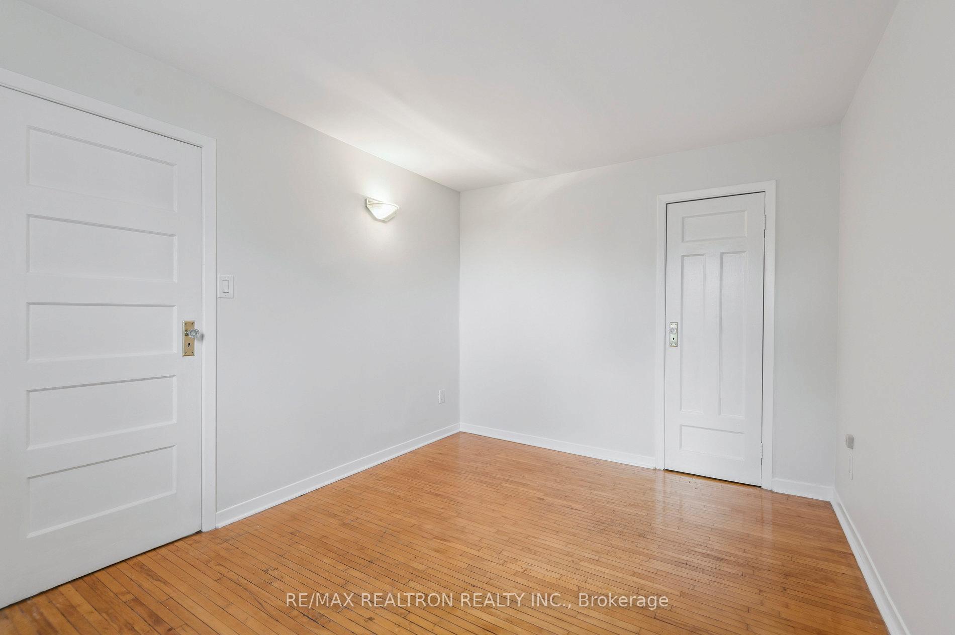 Photo 42 of 10 Coxwell Avenue, Toronto, Greenwood-Coxwell — HOMEH