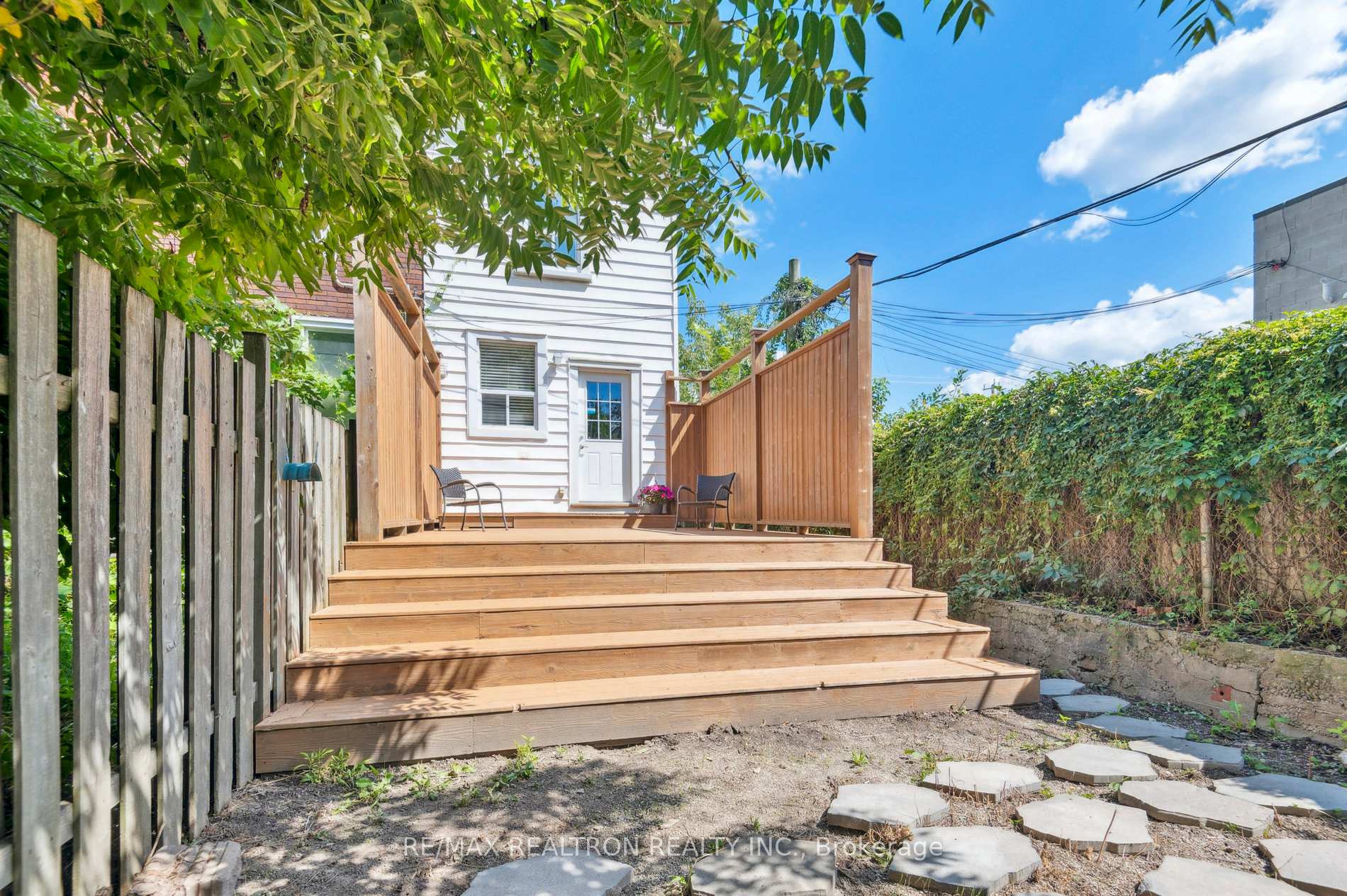 Photo 48 of 10 Coxwell Avenue, Toronto, Greenwood-Coxwell — HOMEH