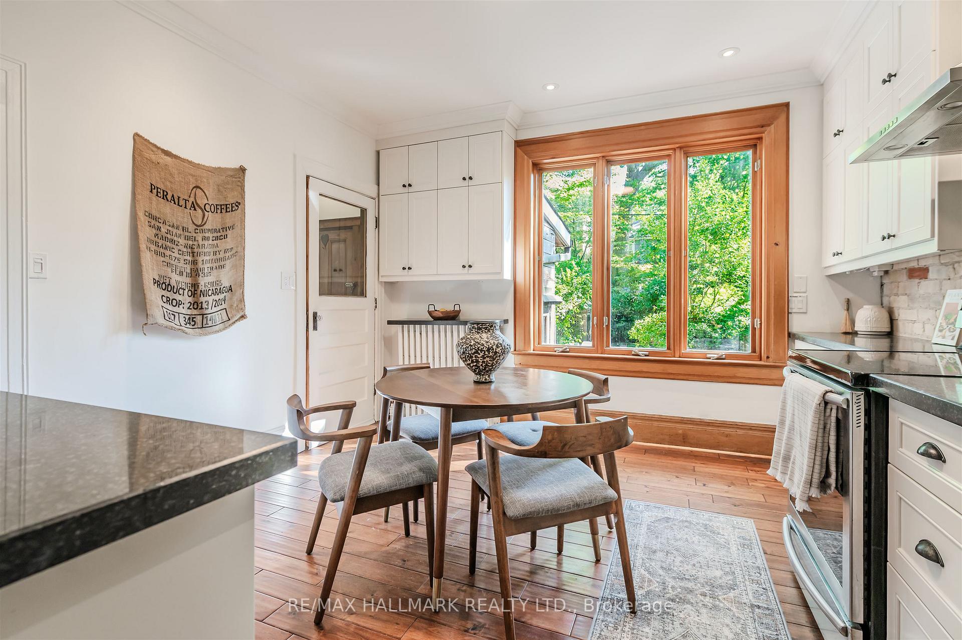 Photo 14 of 141 Willow Avenue, Toronto, The Beaches — HOMEH