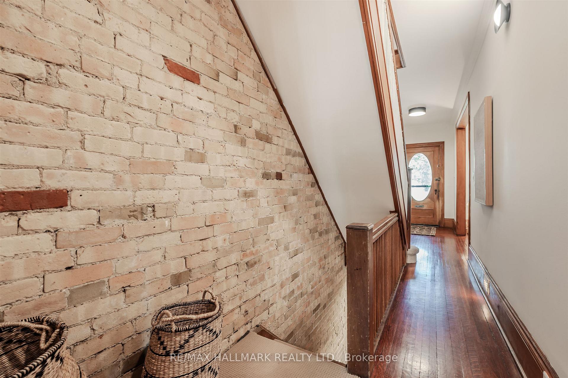 Photo 17 of 141 Willow Avenue, Toronto, The Beaches — HOMEH