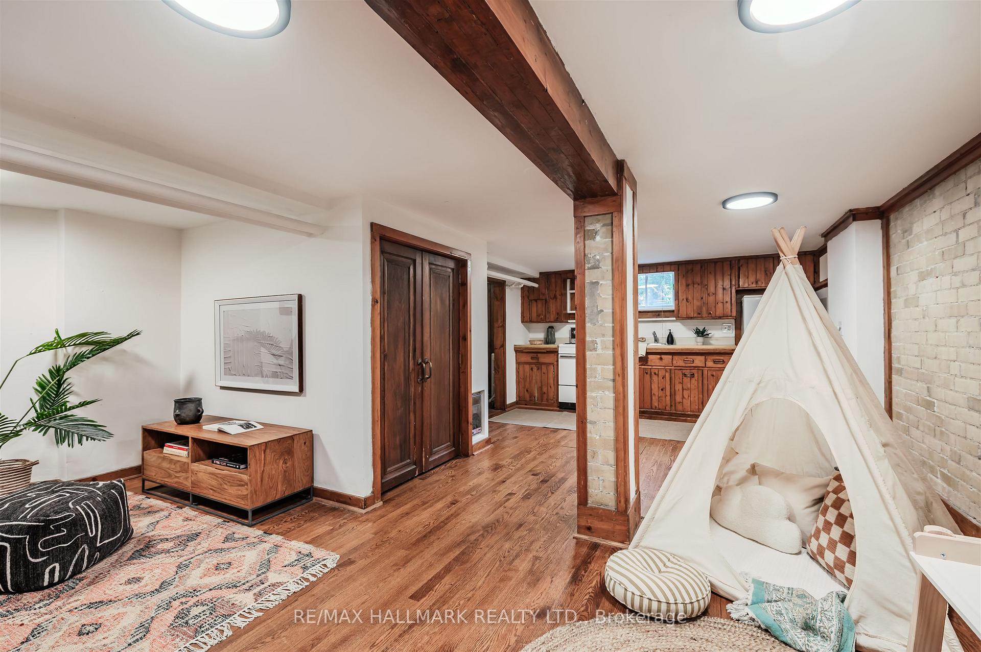 Photo 26 of 141 Willow Avenue, Toronto, The Beaches — HOMEH