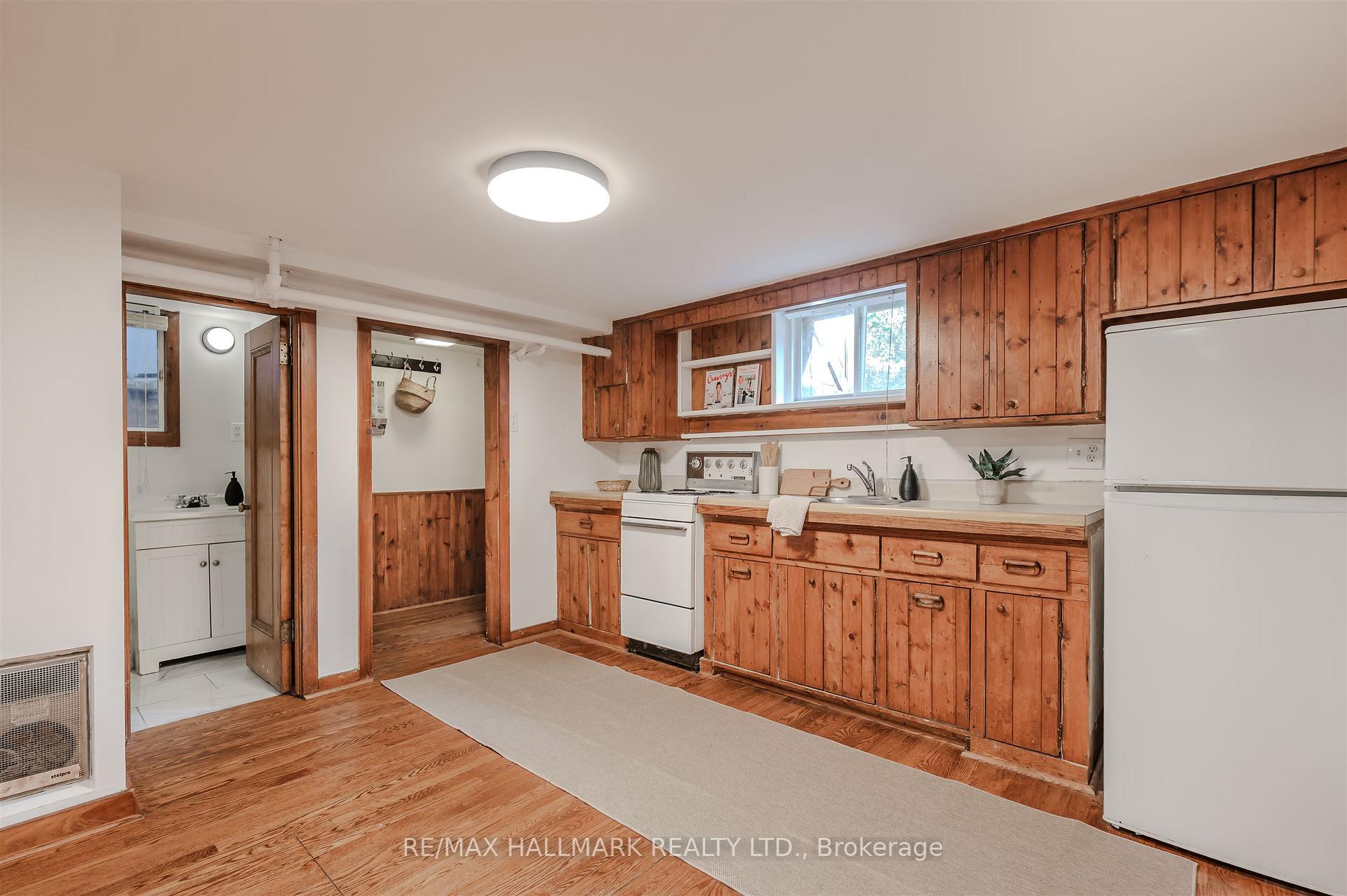 Photo 28 of 141 Willow Avenue, Toronto, The Beaches — HOMEH