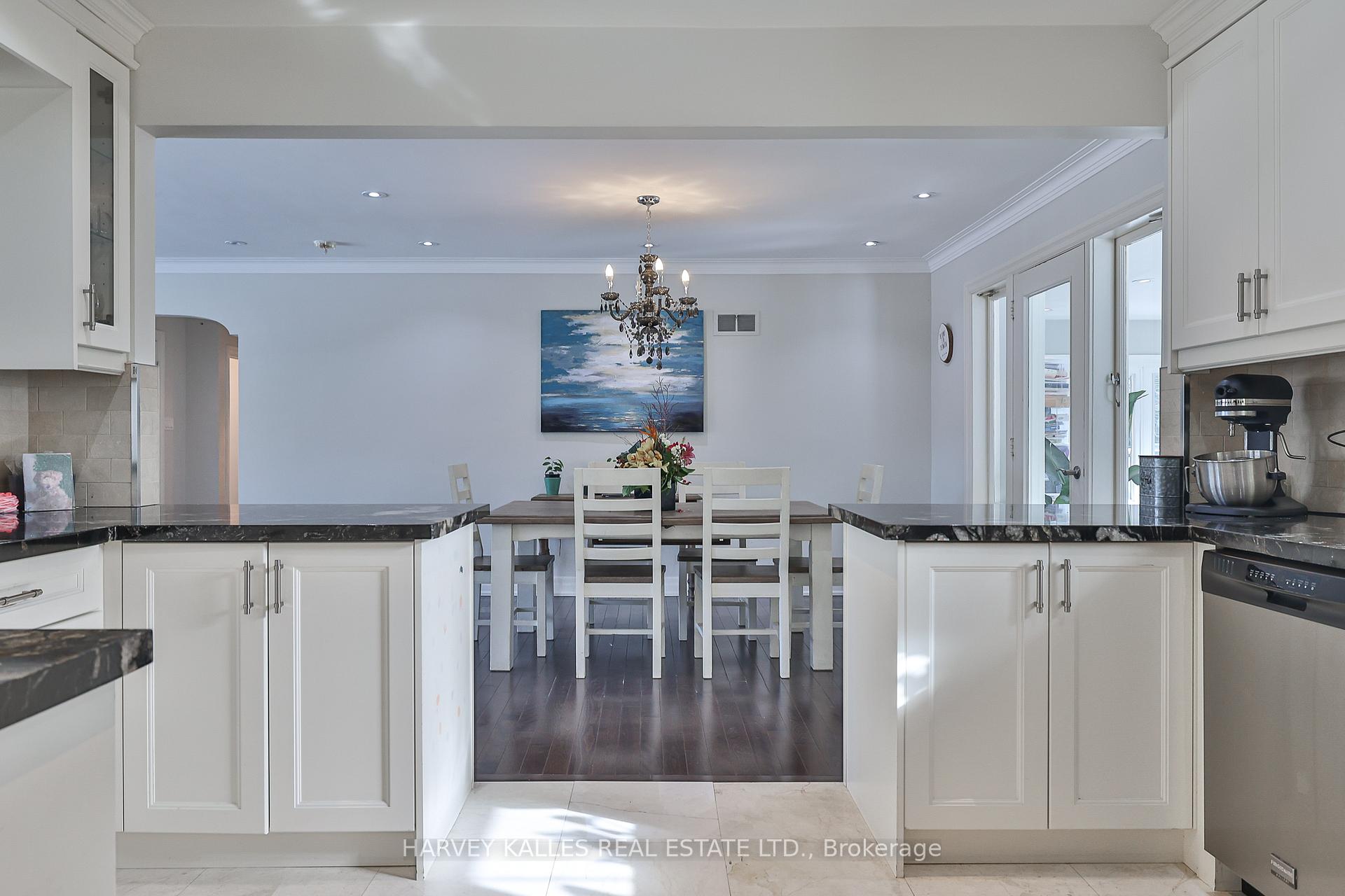 Photo 13 of 23 Rothmere Drive, Toronto, Lawrence Park North — HOMEH