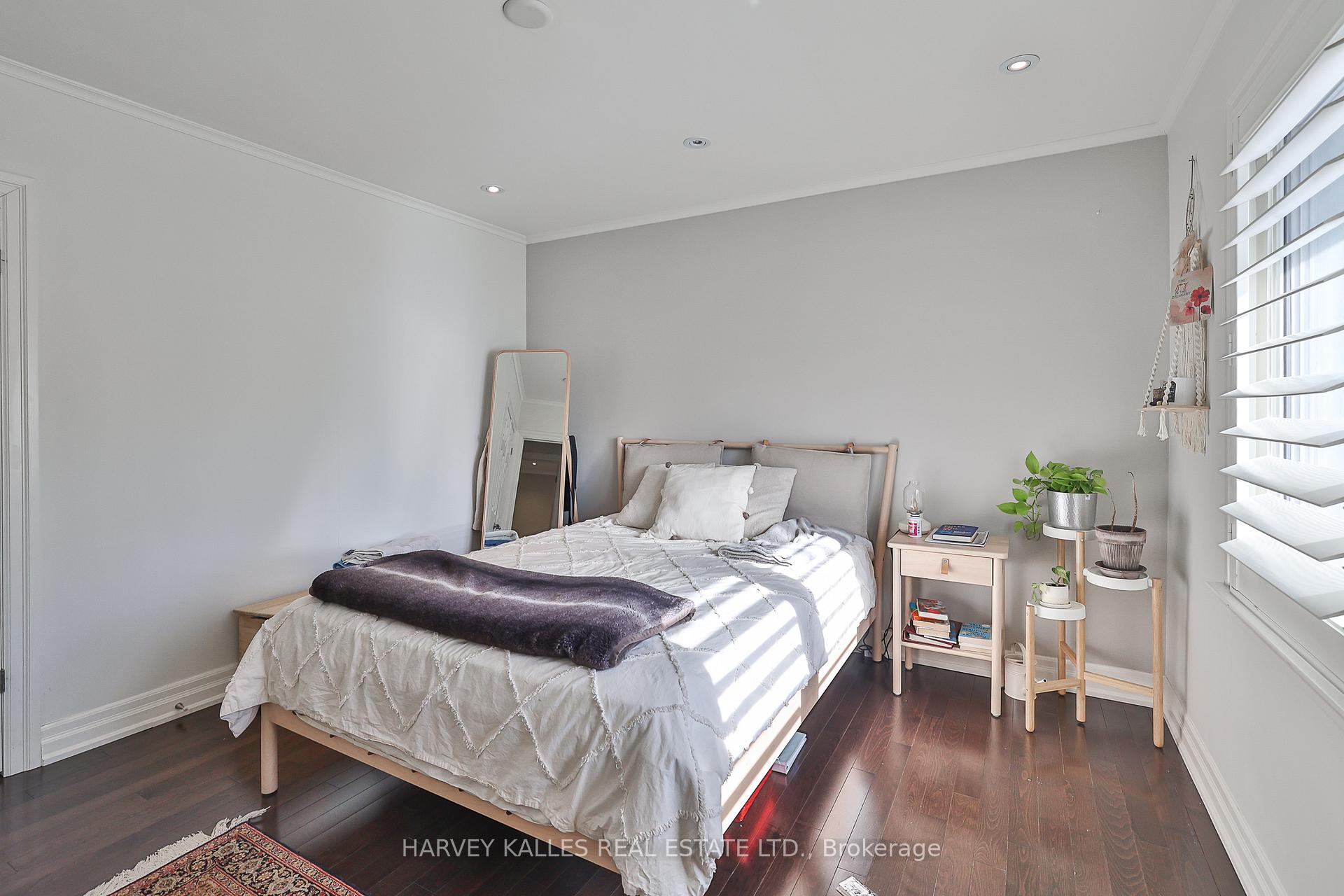 Photo 19 of 23 Rothmere Drive, Toronto, Lawrence Park North — HOMEH