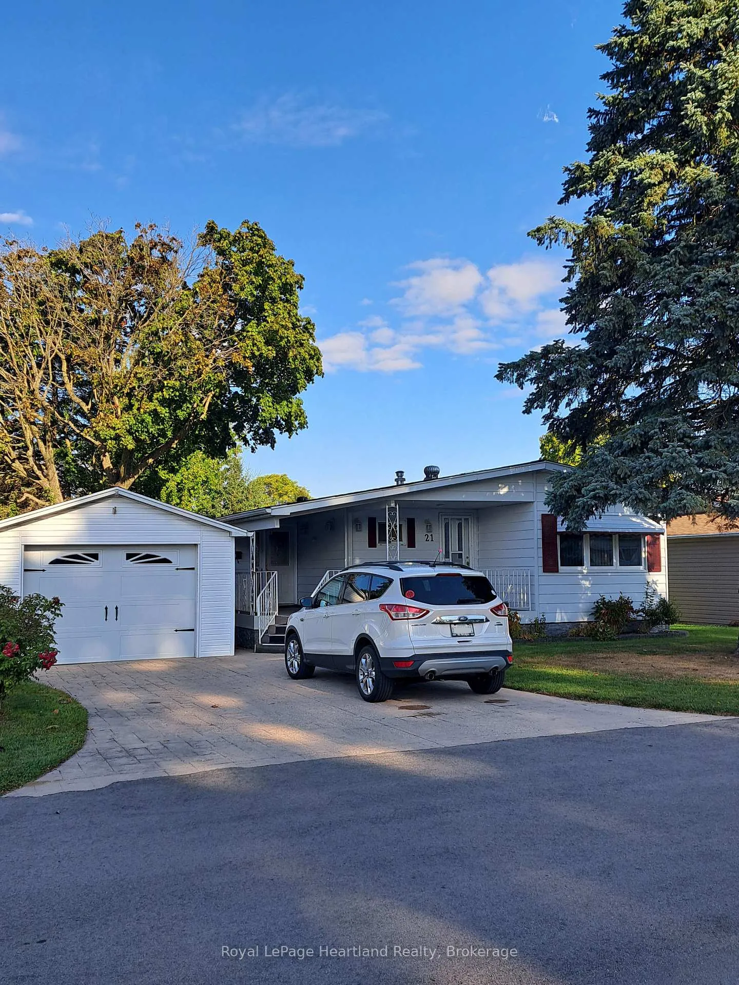 Photo 1 of 21 Velma Street, Strathroy-Caradoc, SE — HOMEH