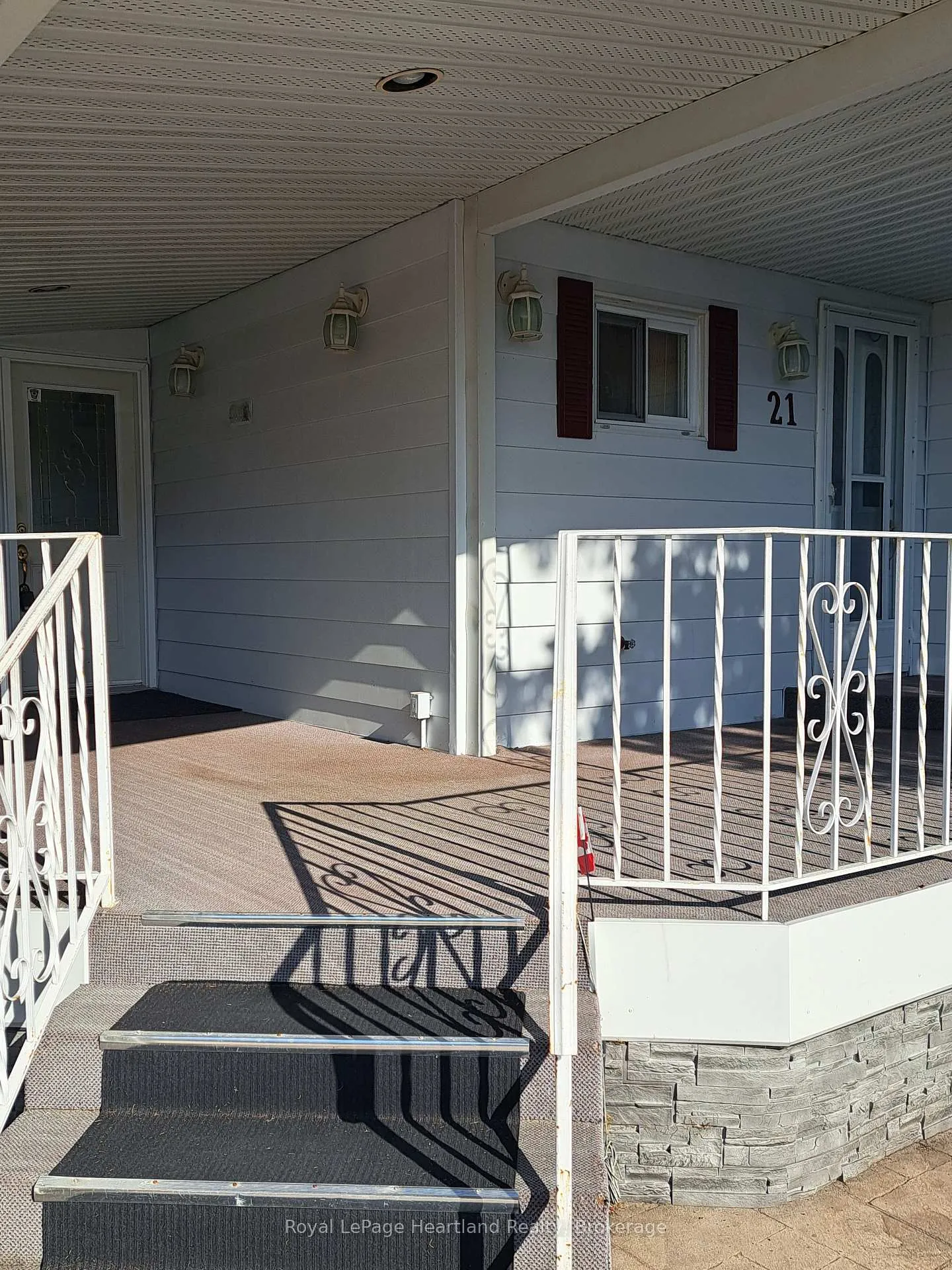 Photo 10 of 21 Velma Street, Strathroy-Caradoc, SE — HOMEH