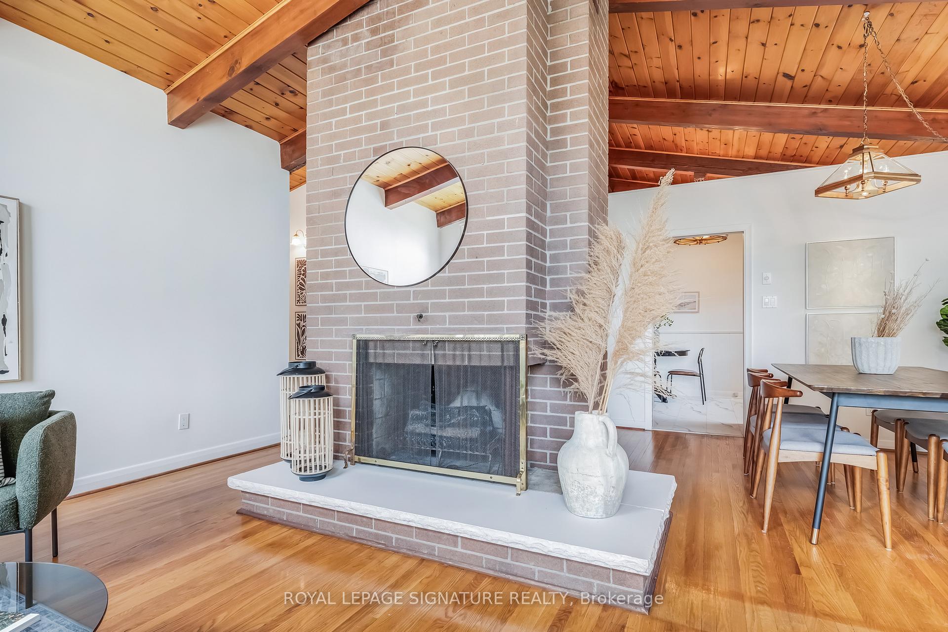 Photo 6 of 6 Lynn Gate Crescent, Scarborough, Tam O'Shanter-Sullivan — HOMEH