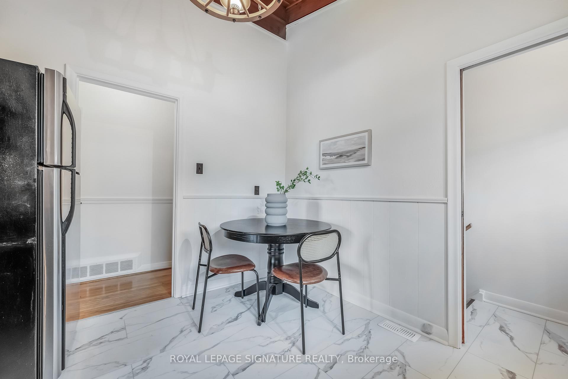 Photo 11 of 6 Lynn Gate Crescent, Scarborough, Tam O'Shanter-Sullivan — HOMEH
