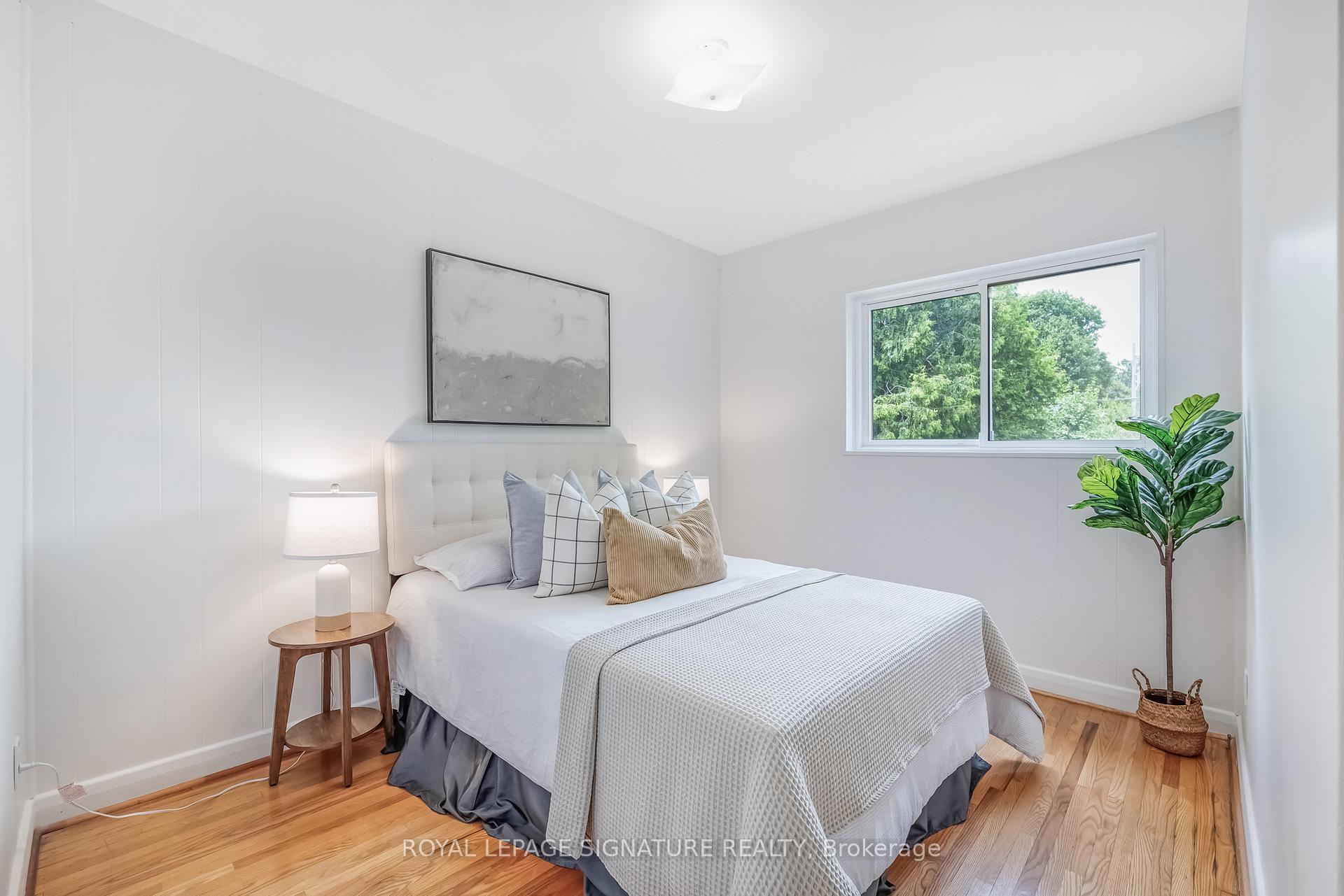 Photo 16 of 6 Lynn Gate Crescent, Scarborough, Tam O'Shanter-Sullivan — HOMEH